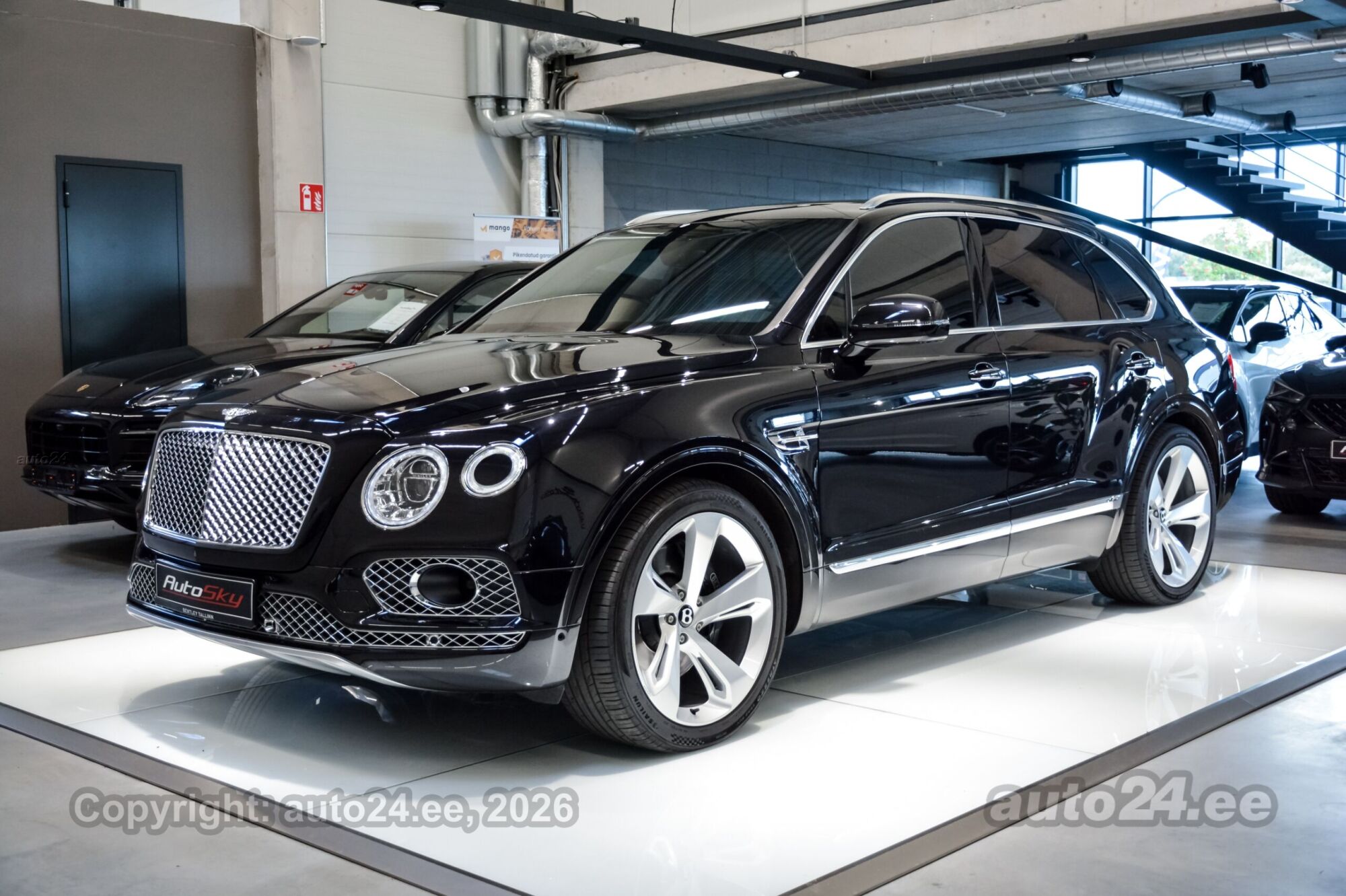 Bentley Bentayga W12 6.0 447kW 2017, photo 3/10