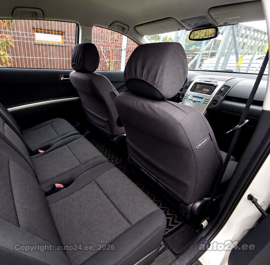 Toyota Corolla Verso - 6