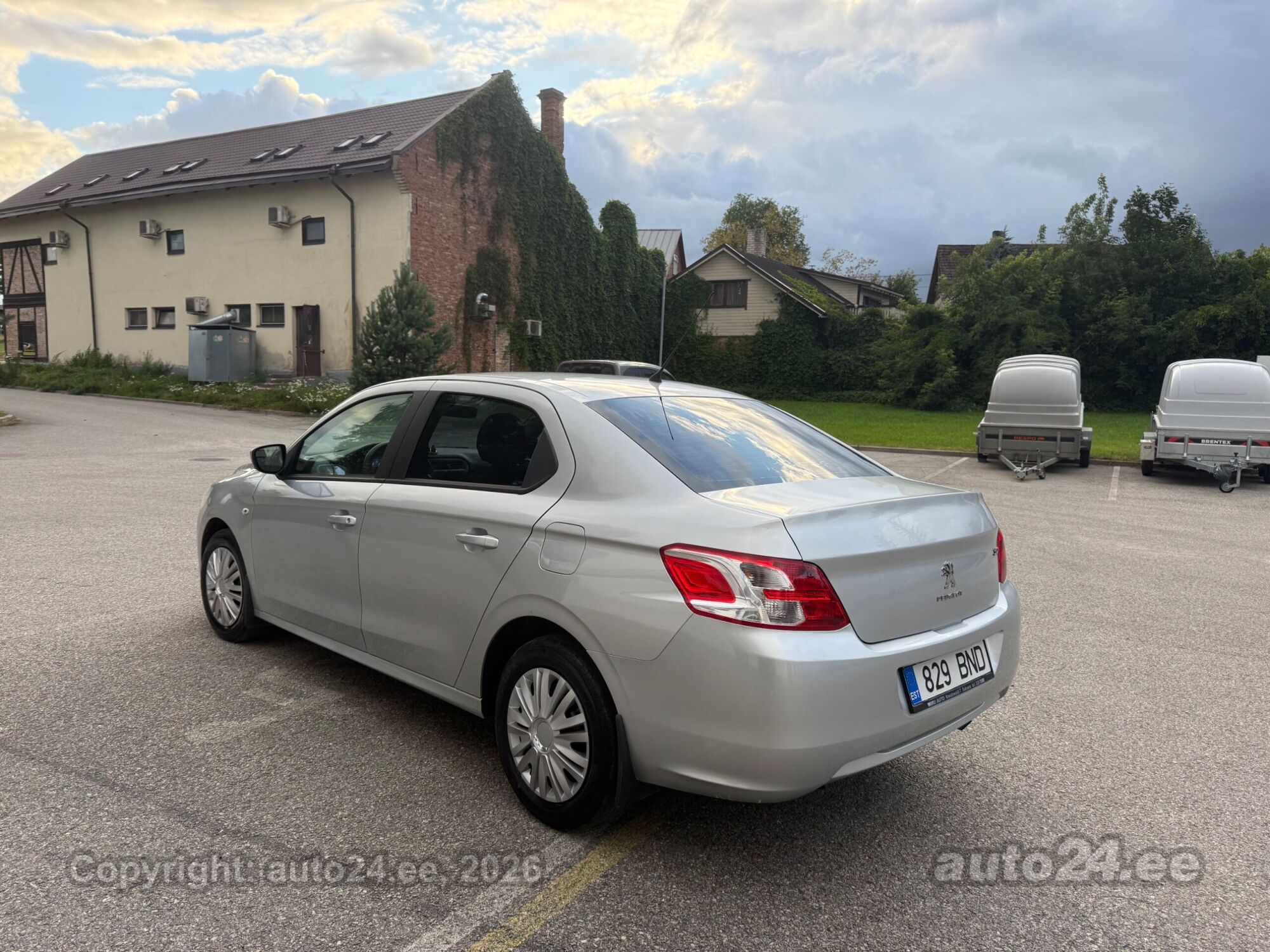 Peugeot 301 1.2 53kW 2015, photo 5/10
