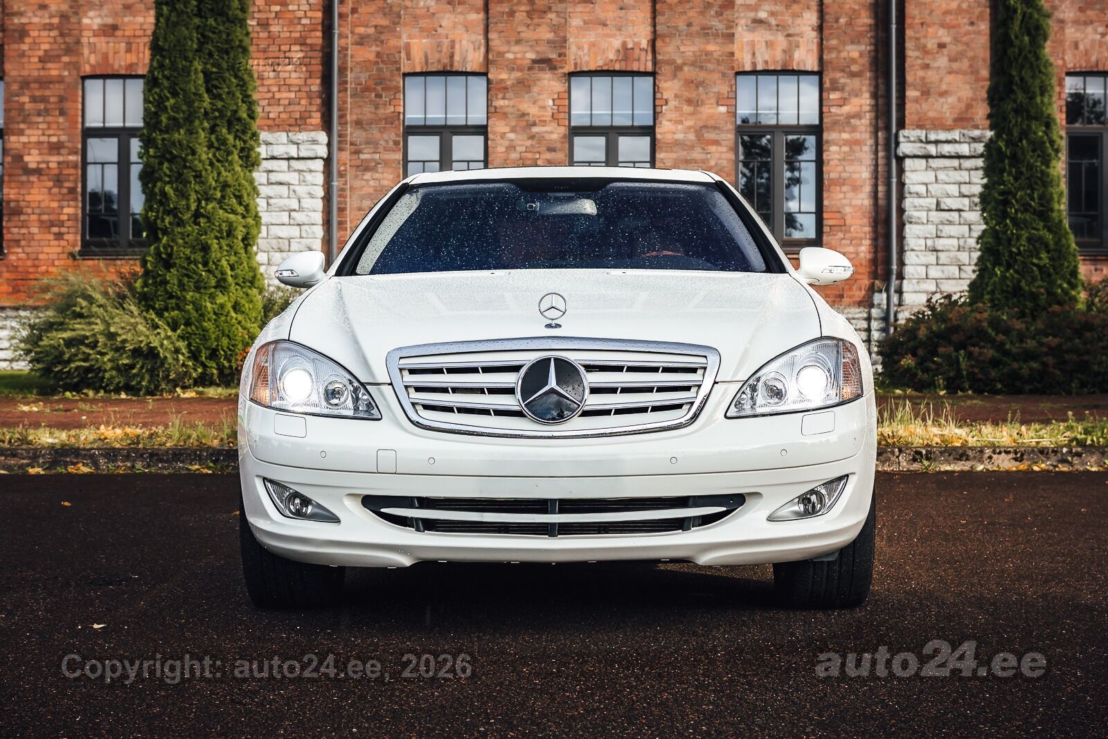 Mercedes-Benz 500 - 1