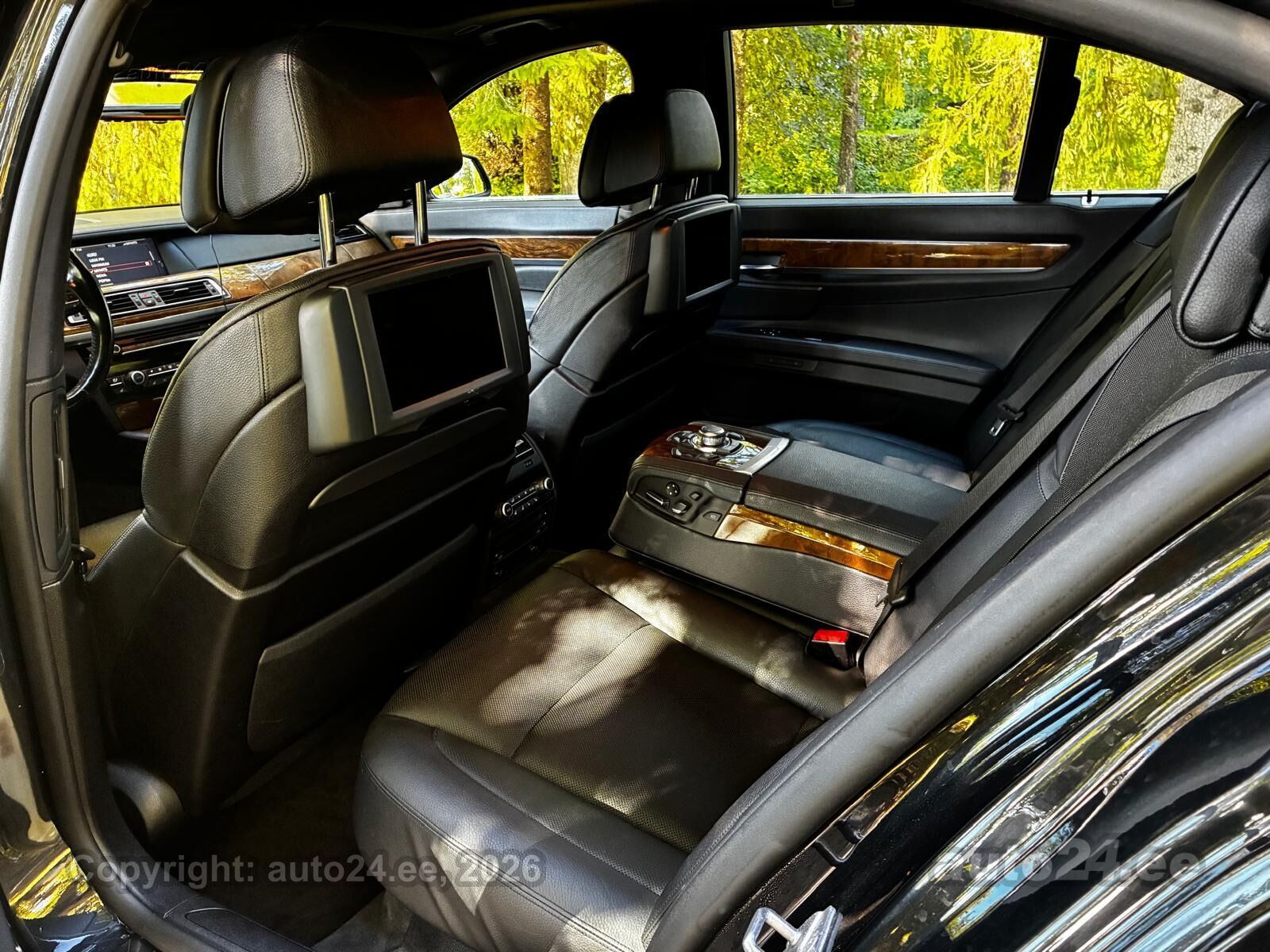 BMW 740 - 9