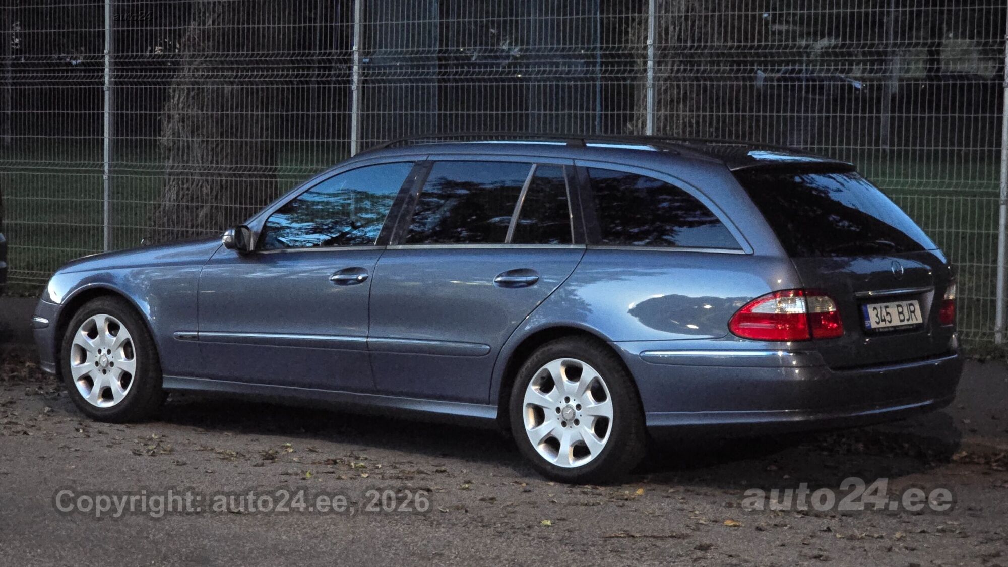 Mercedes-Benz E 320 3.2 150kW