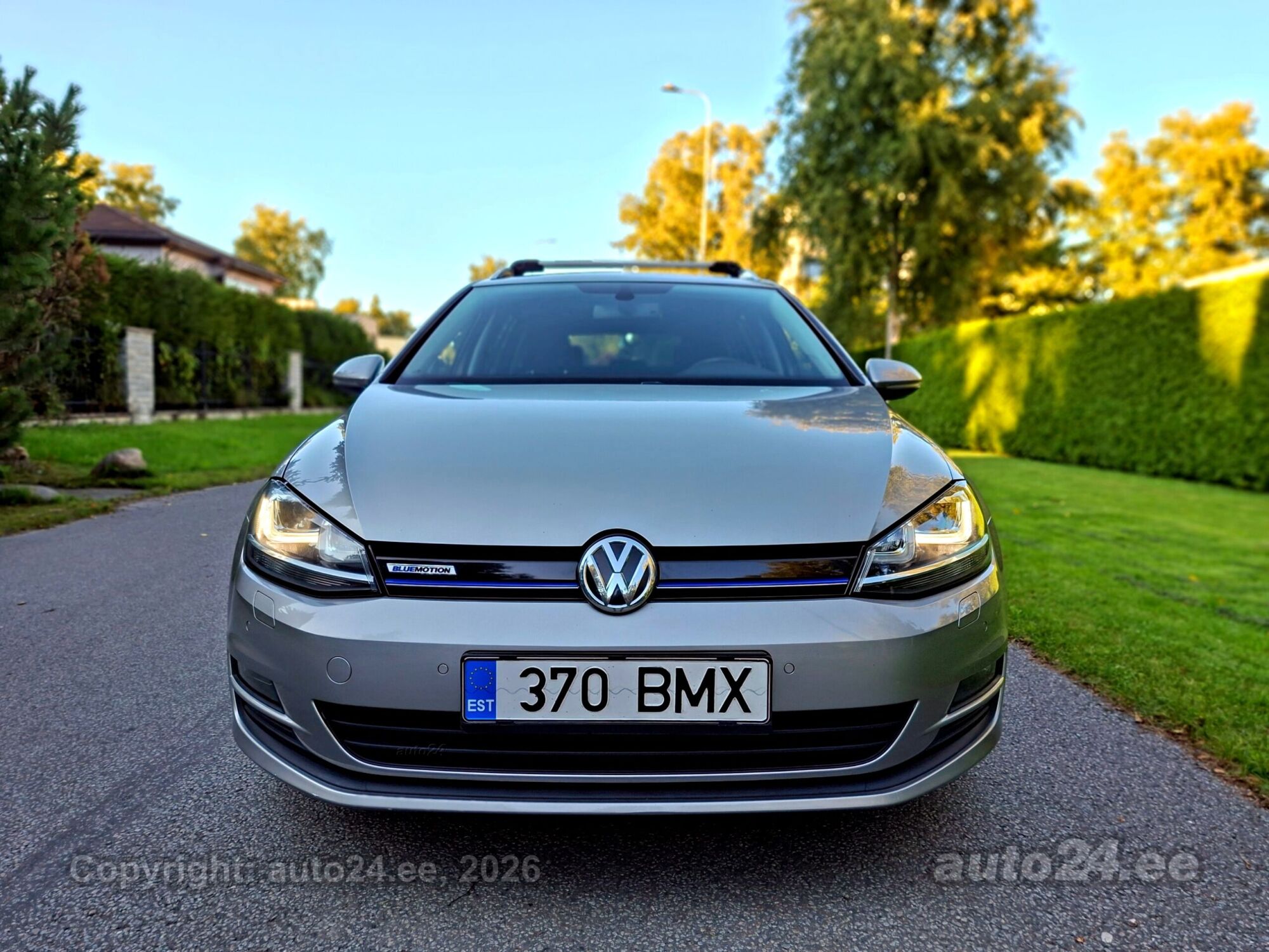 Volkswagen Golf - 2