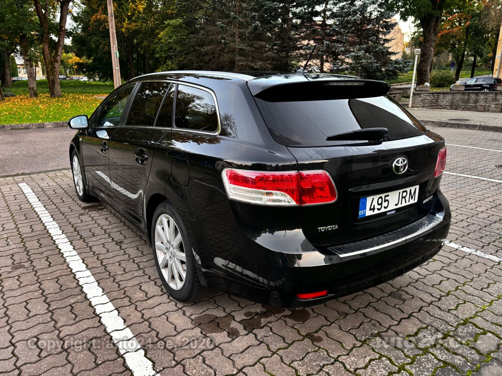 Toyota Avensis 2011 — engine 2231 cm³ (110 kW)