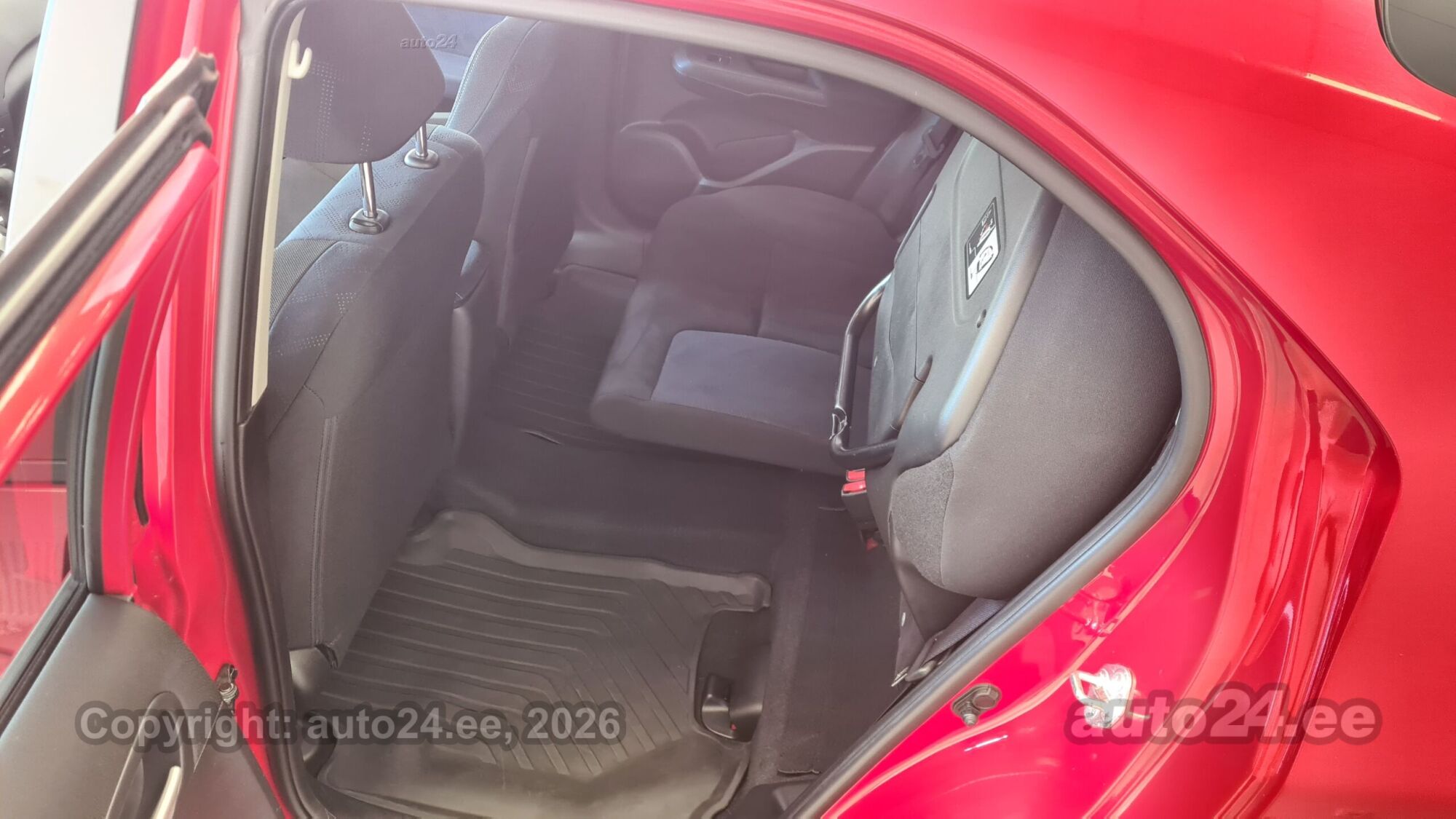 Honda Civic Lifetyle 1.8 104kW 2015, kuva 7/10
