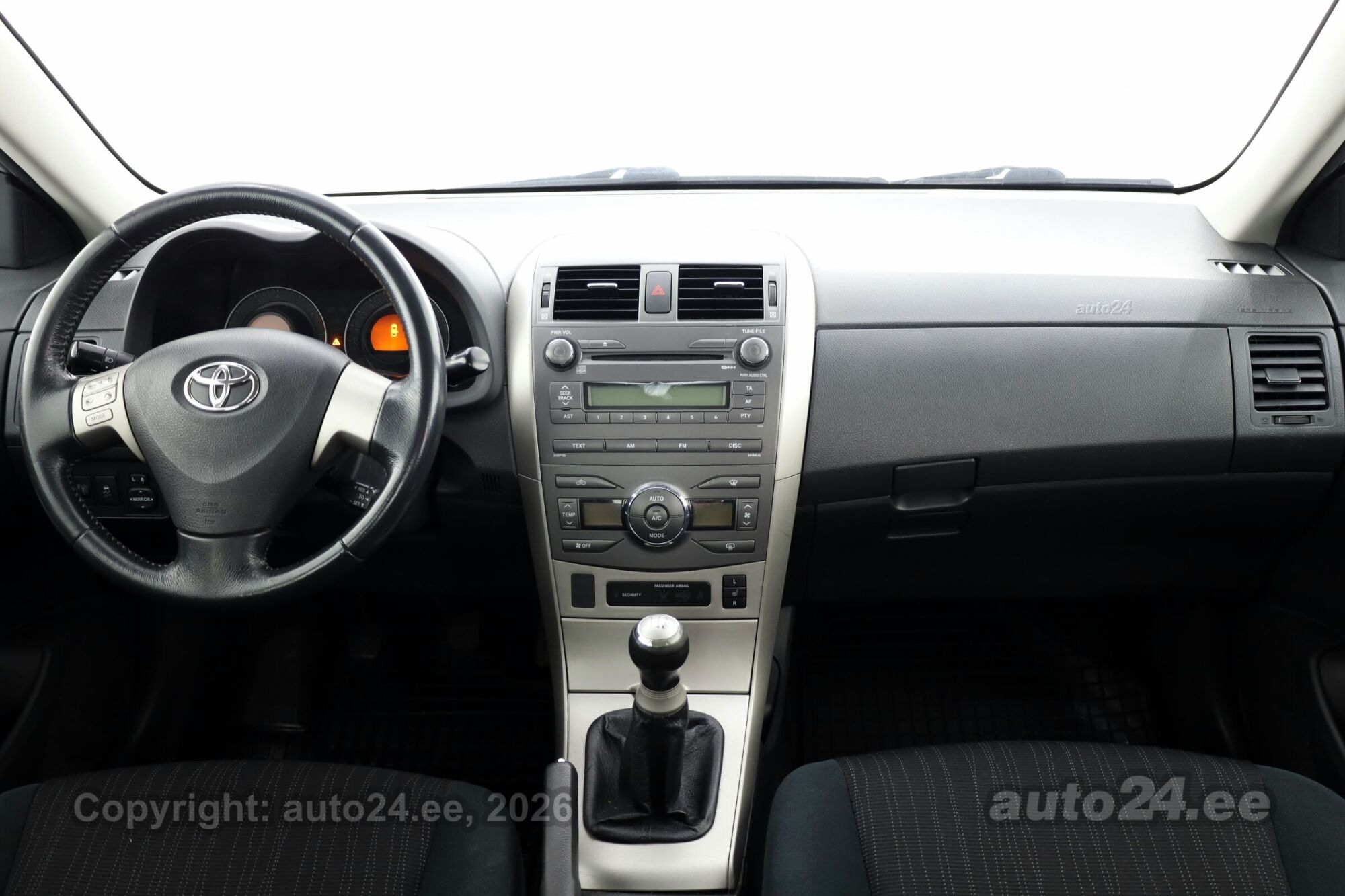Toyota Corolla - 5