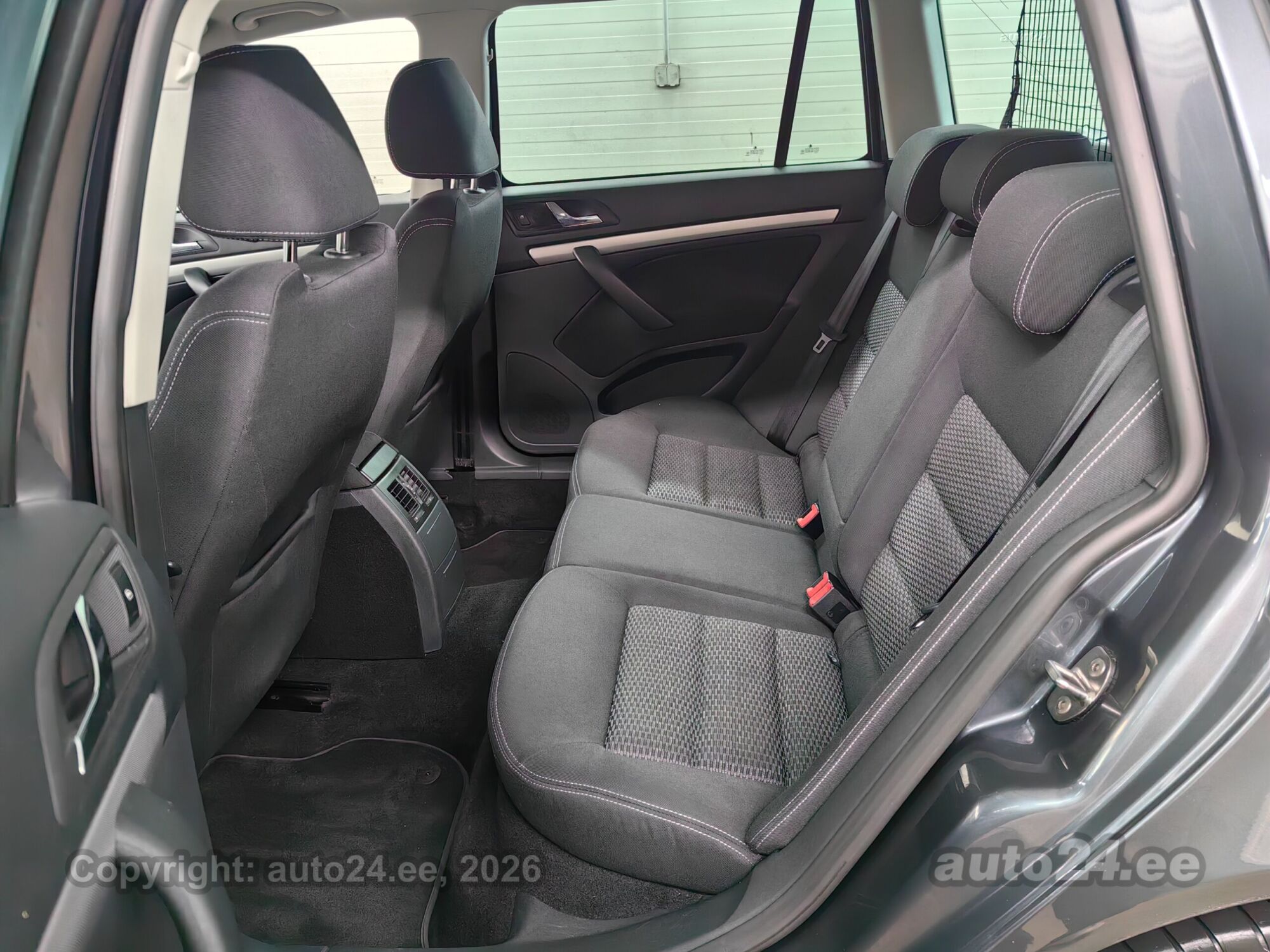 Skoda Octavia 2012 — photo 9