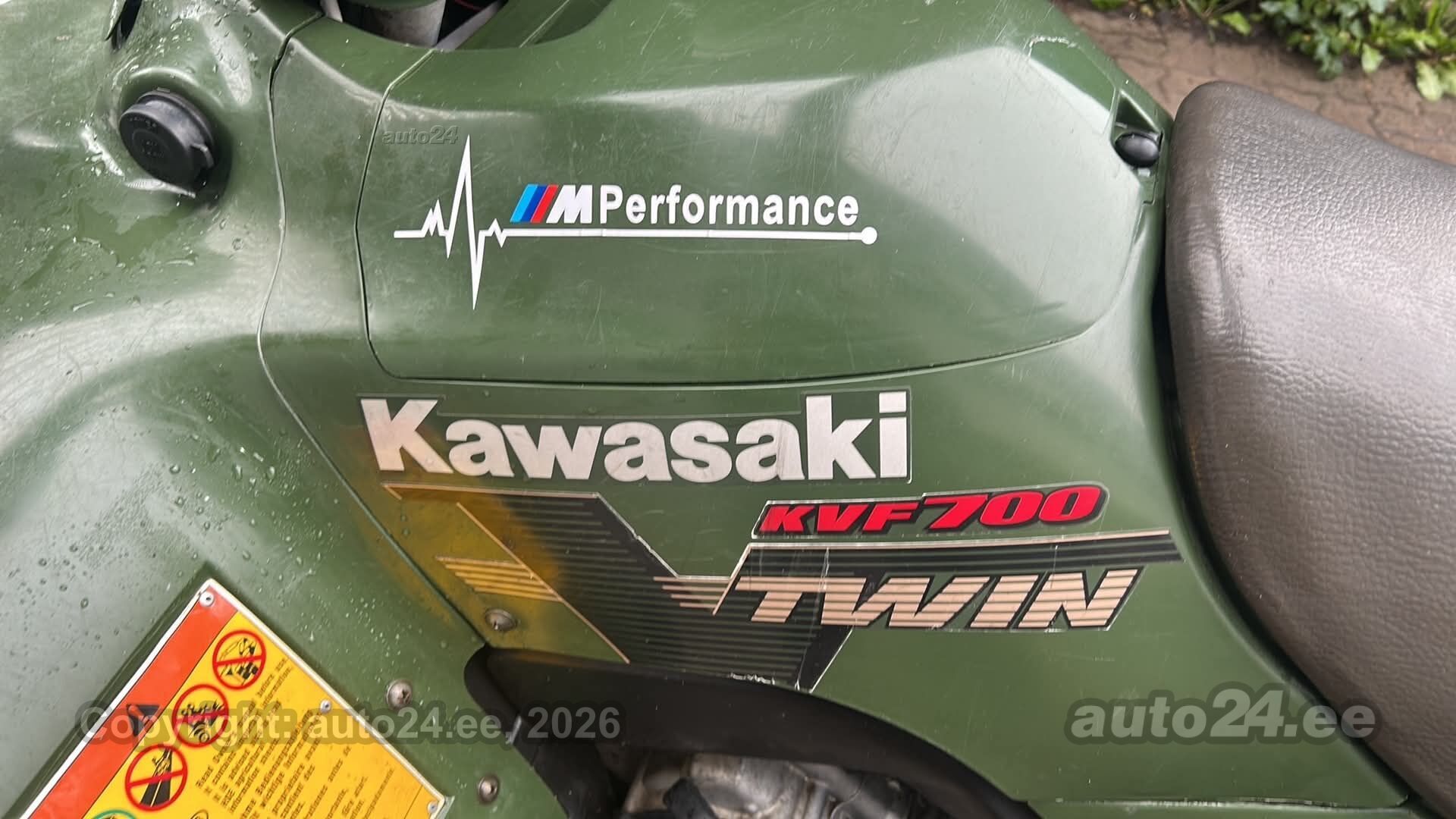 Kawasaki KVF 700 2005 — engine 700 cm³ (34 kW)