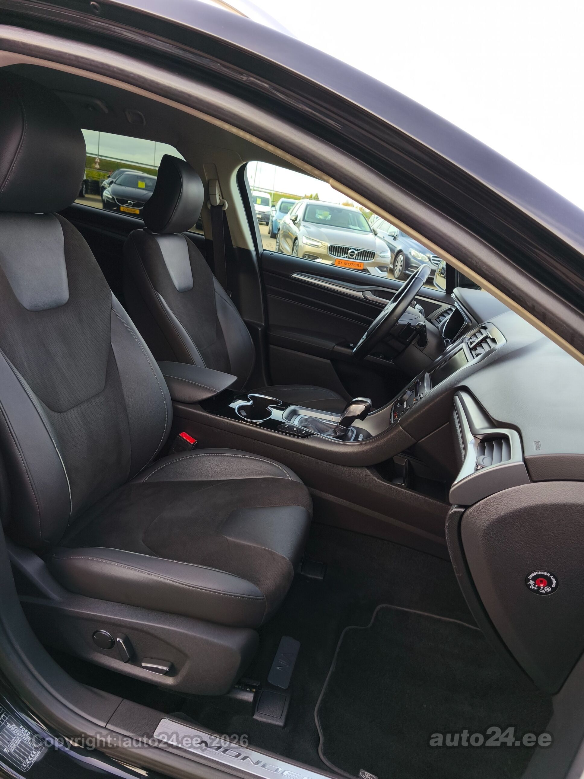 Ford Mondeo 2015 — photo 10