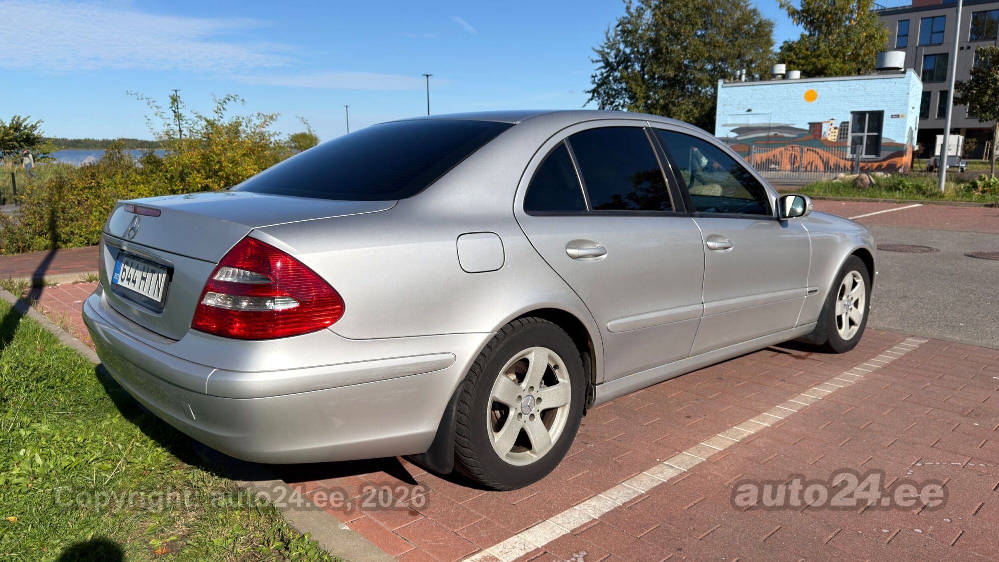 Mercedes-Benz E 200 - 3
