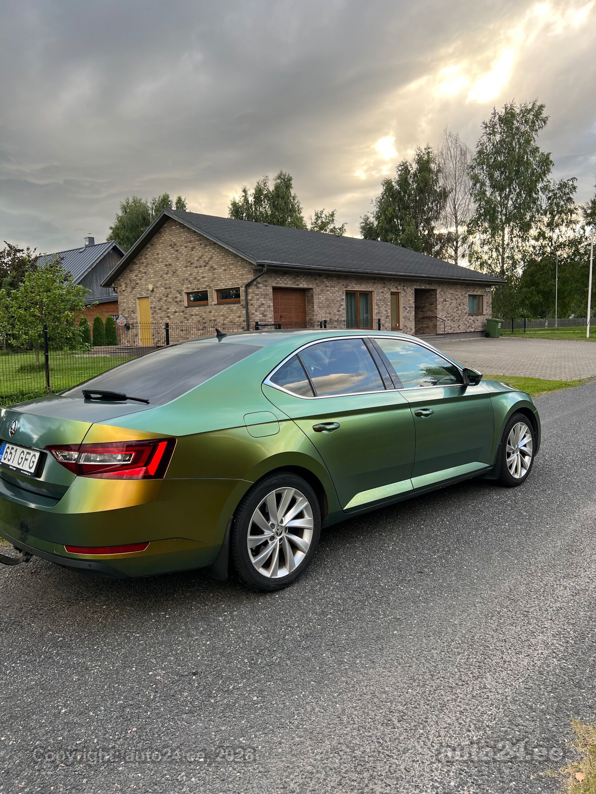 Škoda Superb - 4