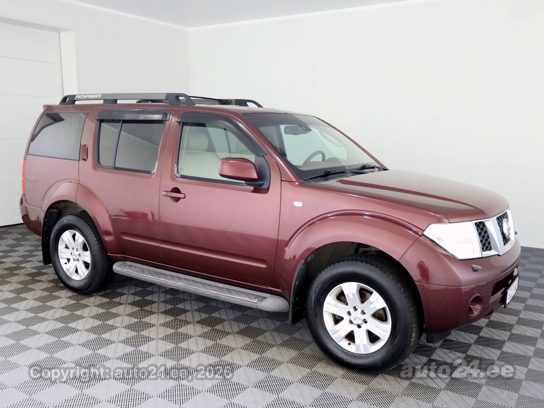 Nissan Pathfinder Luxury ATM 2.5 dCi 128kW