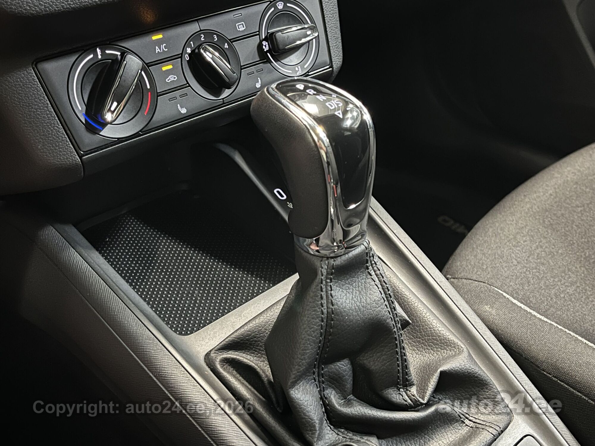 Skoda Kamiq Active Plus 1.0 TSI 81kW 2023, kuva 5/10