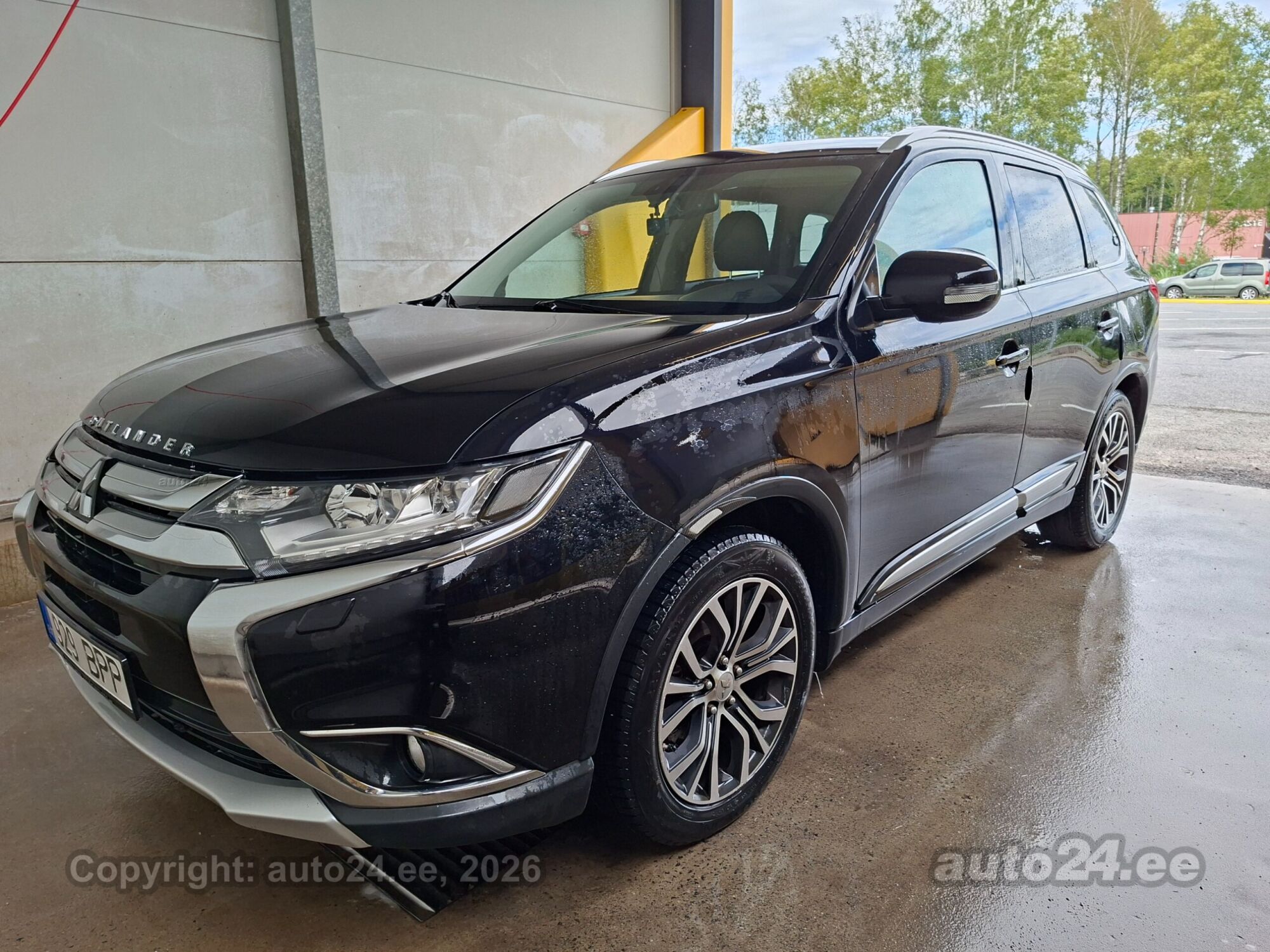 Mitsubishi Outlander 2.0 110kW 2015, photo 2/10