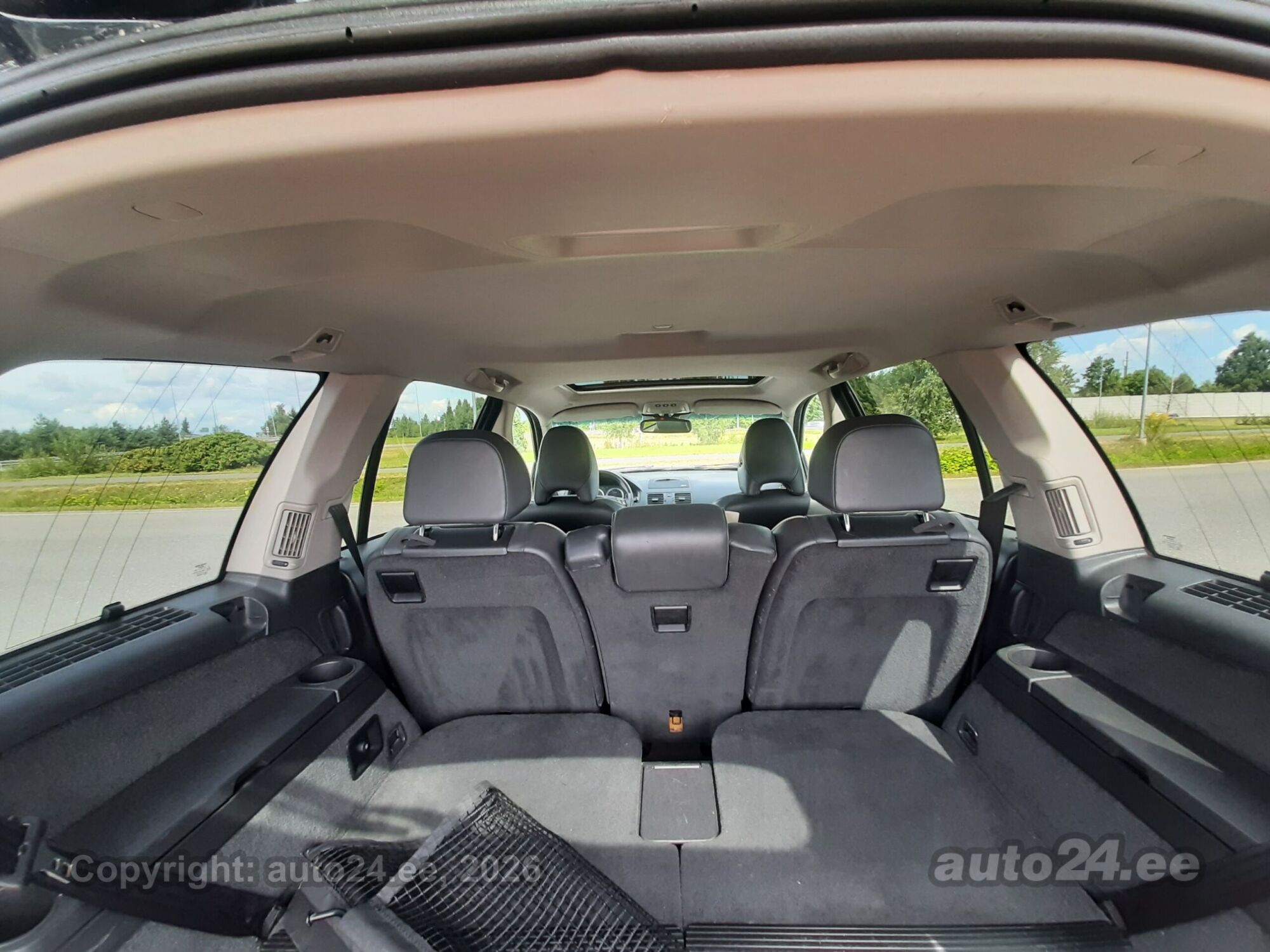 Volvo XC90 2.4 147kW 2012, photo 5/10
