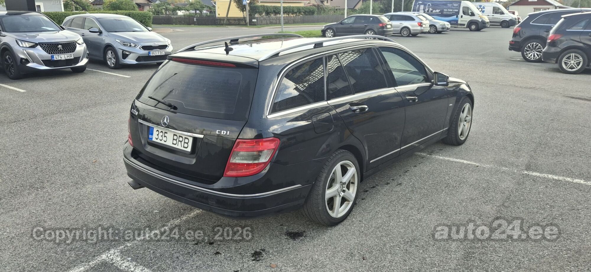Mercedes-Benz C-Class 2010 — photo 7