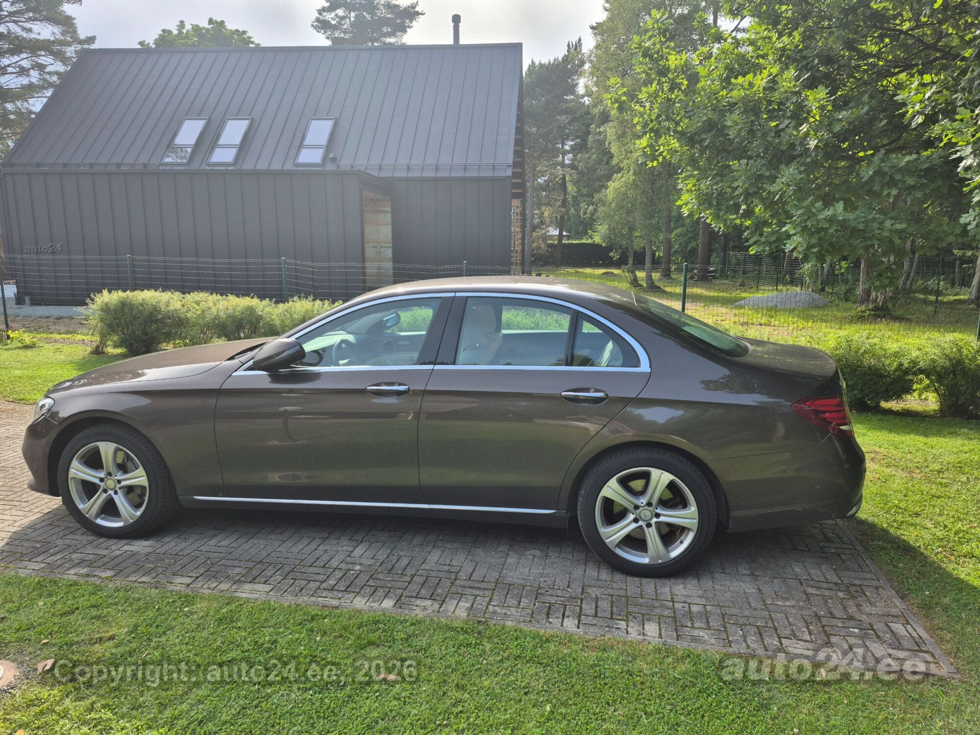 Mercedes-Benz E-sarja E 350 3.0 190kW 2017, kuva 3/9