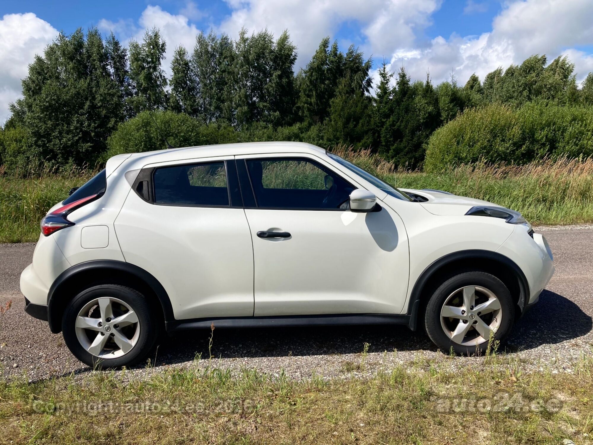 Nissan Juke 1.6 86kW 2015, kuva 4/10