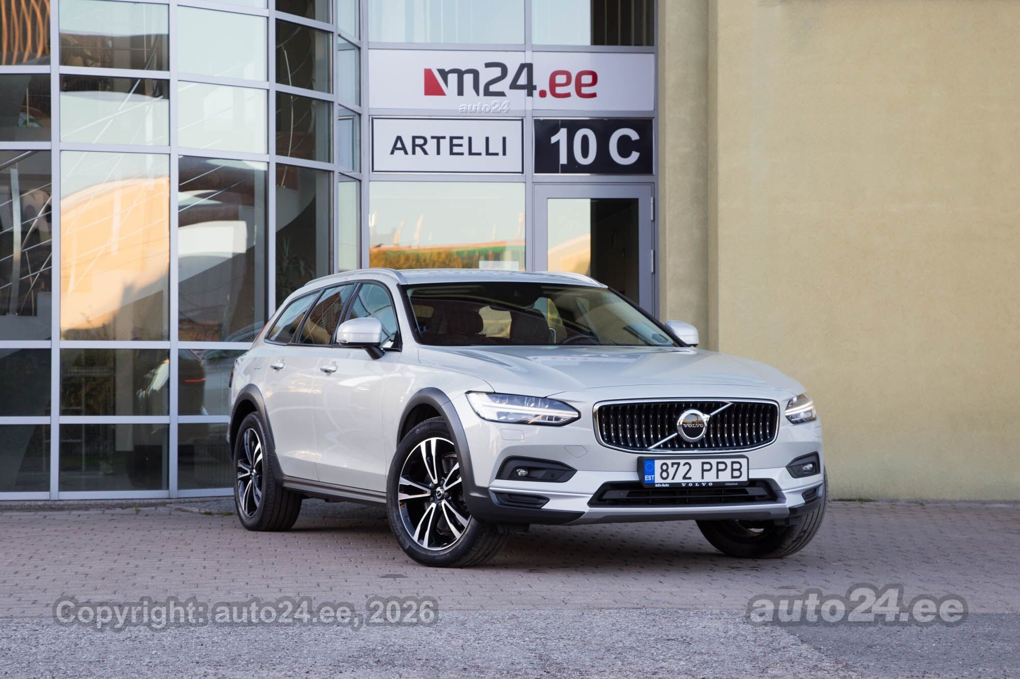 Volvo V90 Cross Country