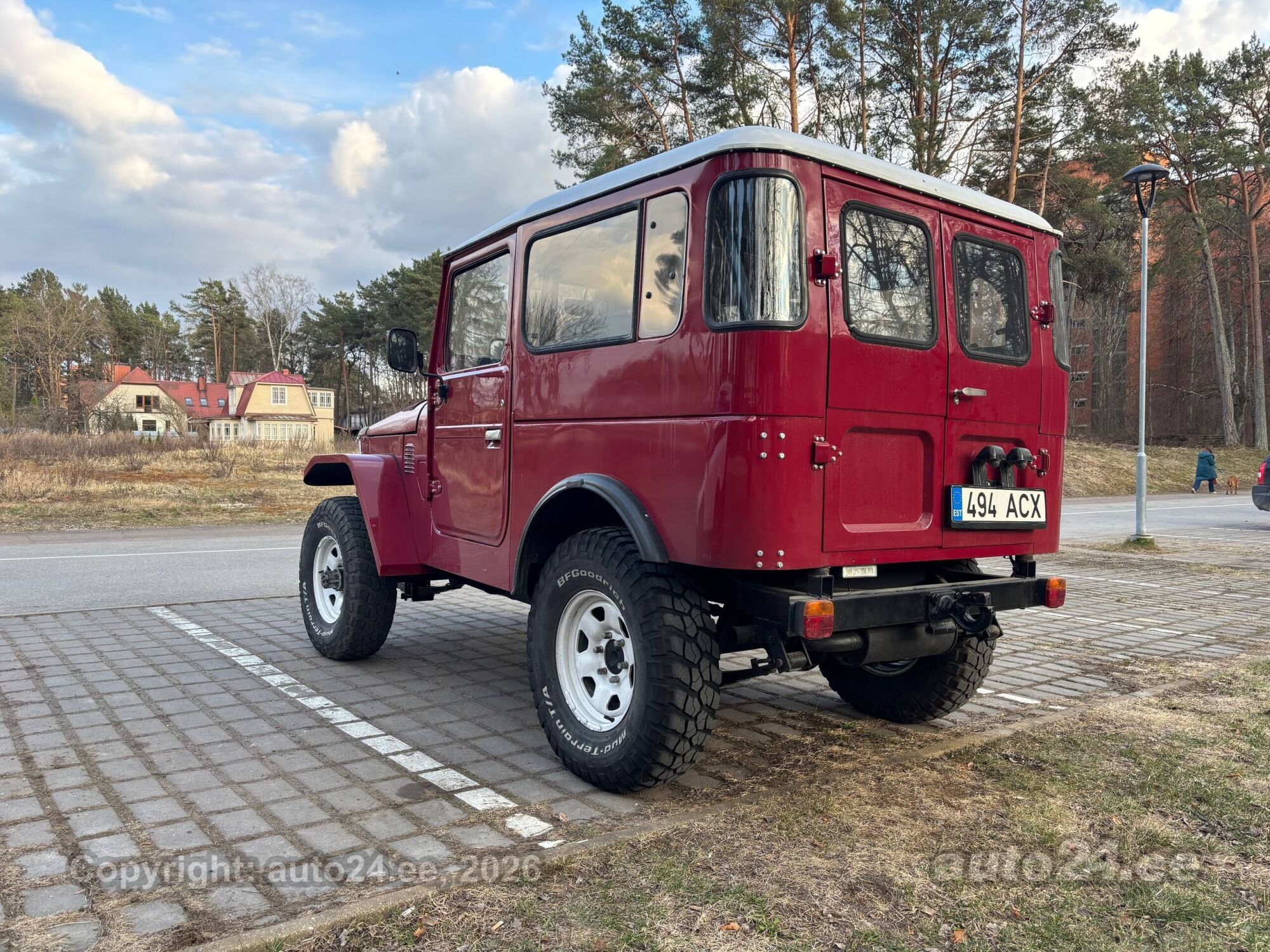 EBBRO TOYOTA LAND CRUISER BJ 40 赤 Toyota Land Cruiser BJ40 3.0 R4 B 59kW - auto24.ee