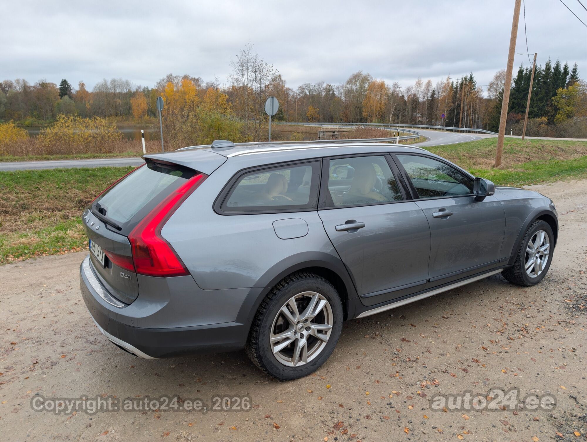 Volvo V90 Cross Country