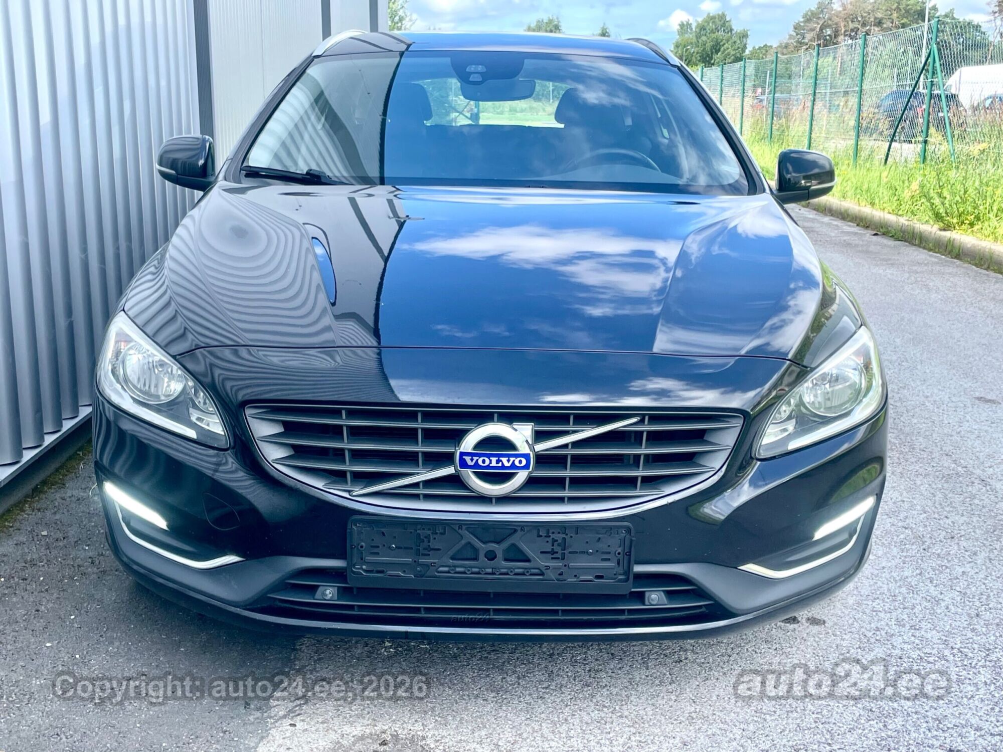 Volvo V60 2016, kuva 6/10