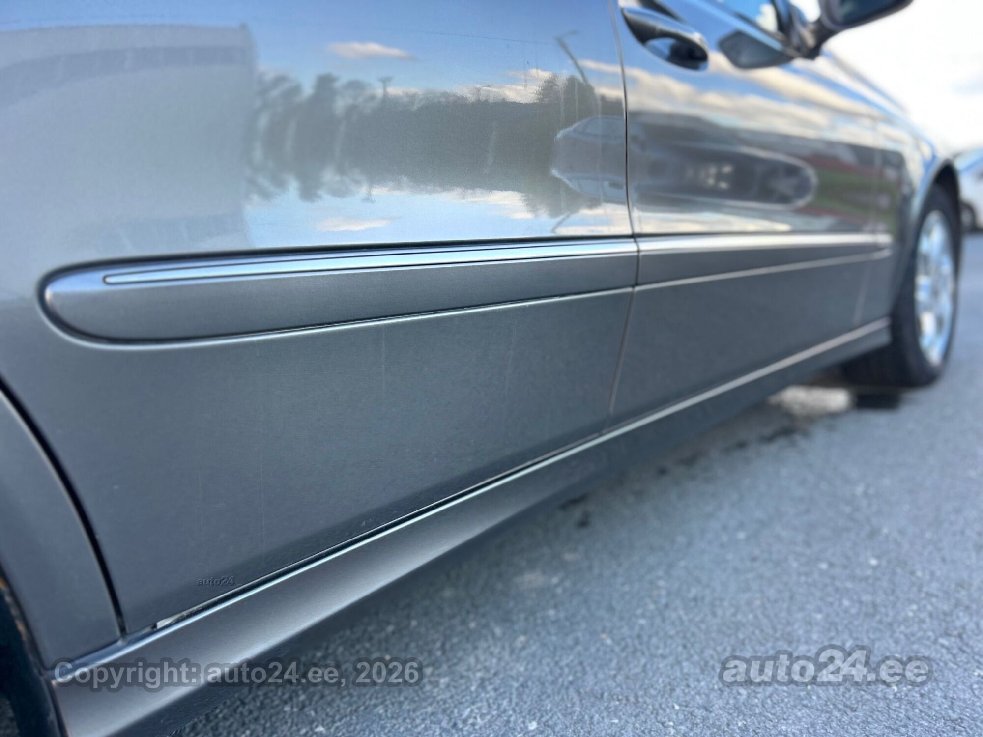 Mercedes-Benz E-Class 2006 — photo 12