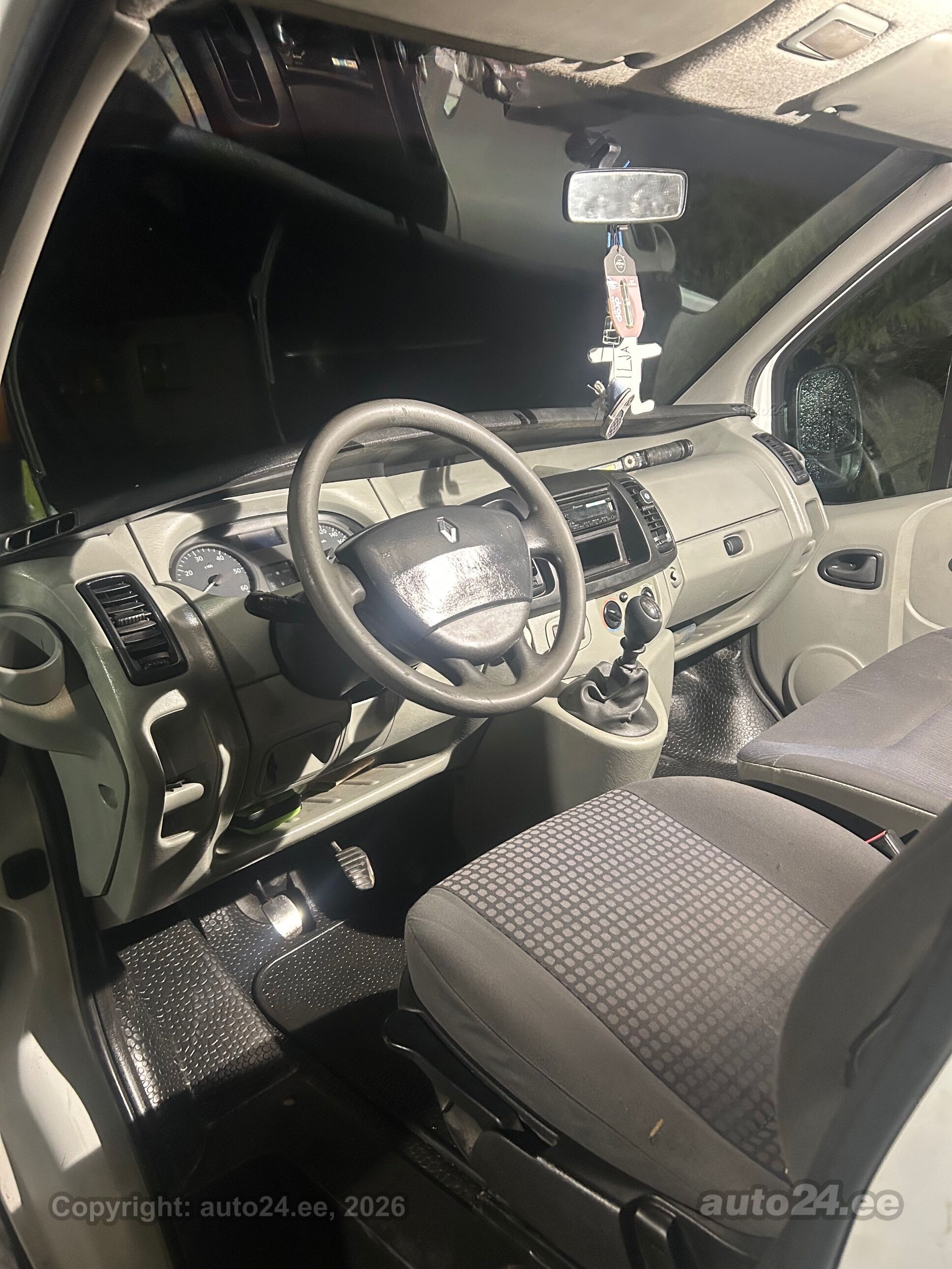 Renault Trafic 1.9 60kW 2005, kuva 3/5