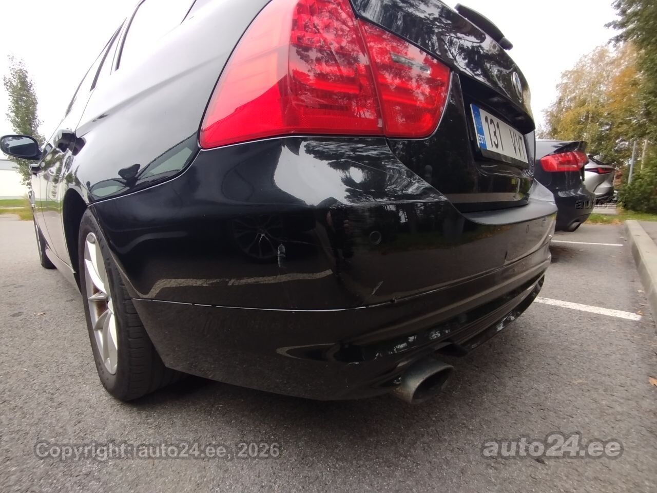 BMW 3 Series 2011 — photo 21