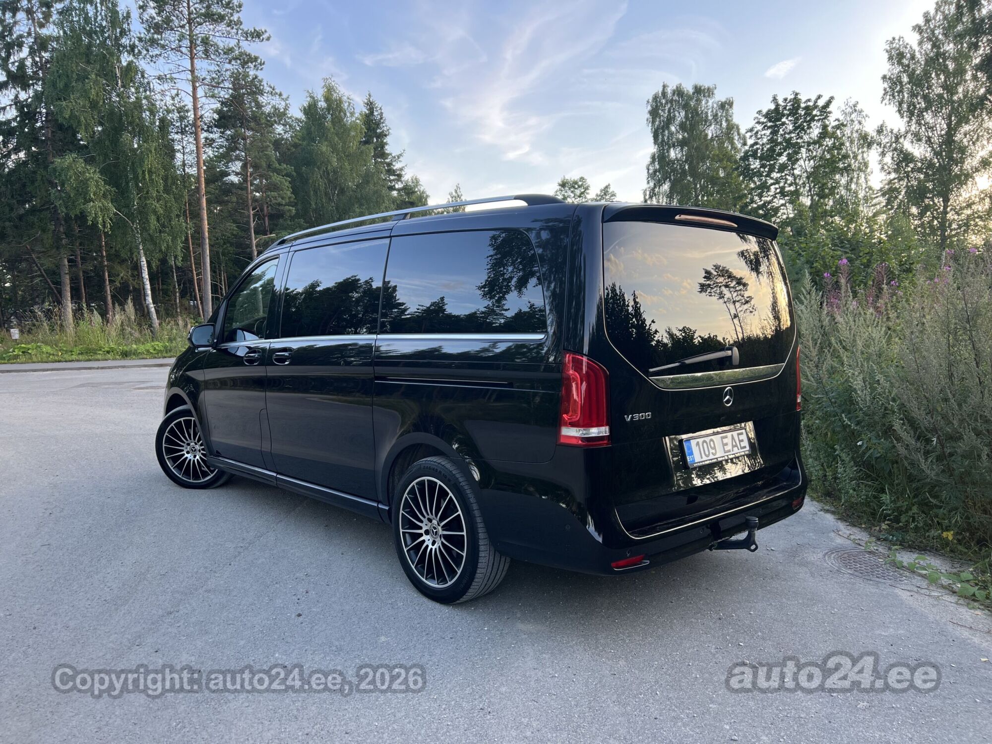 Mercedes-Benz V-sarja 2022, kuva 3/10