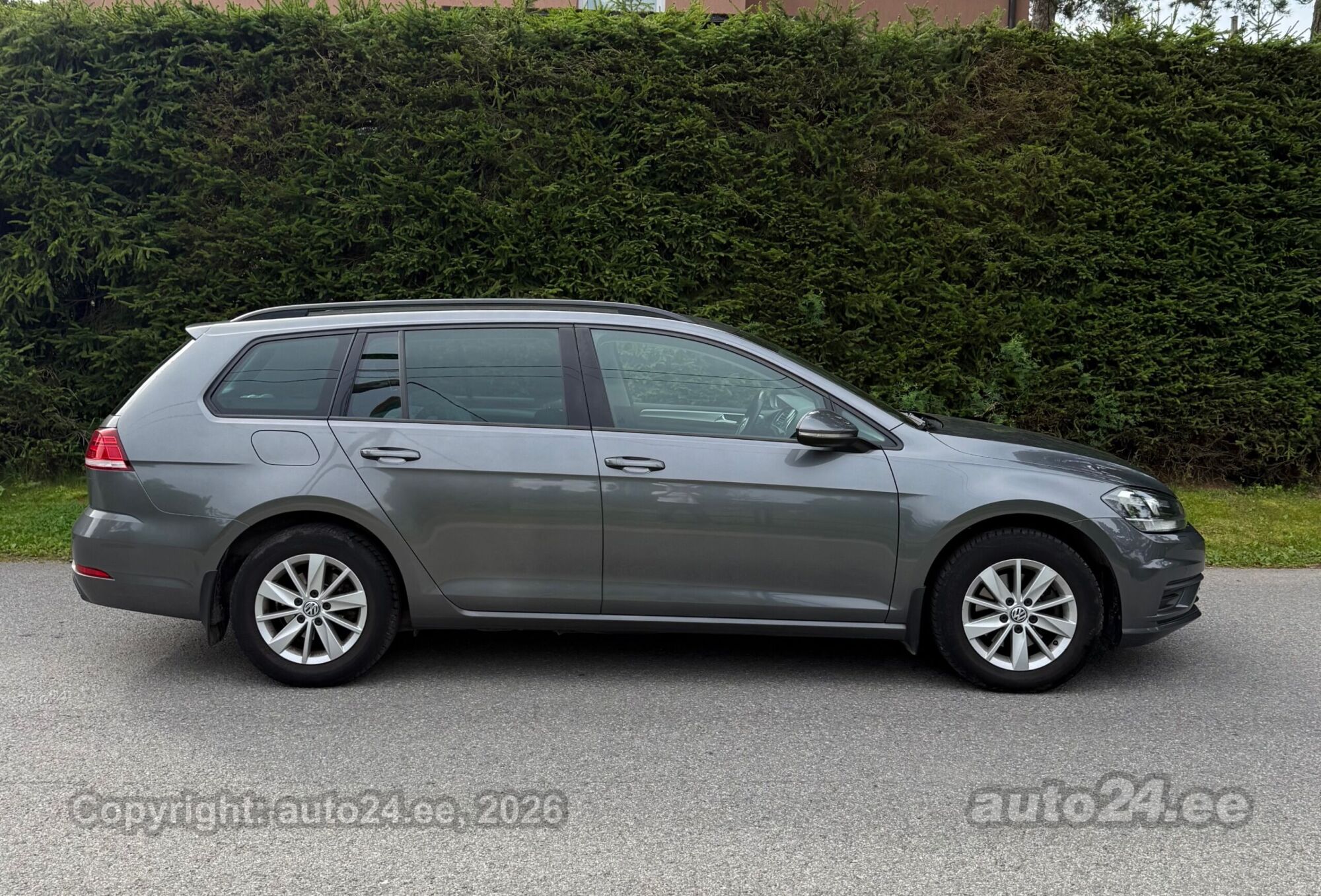 Volkswagen Golf Facelift 1.4 92kW 2017, photo 4/10