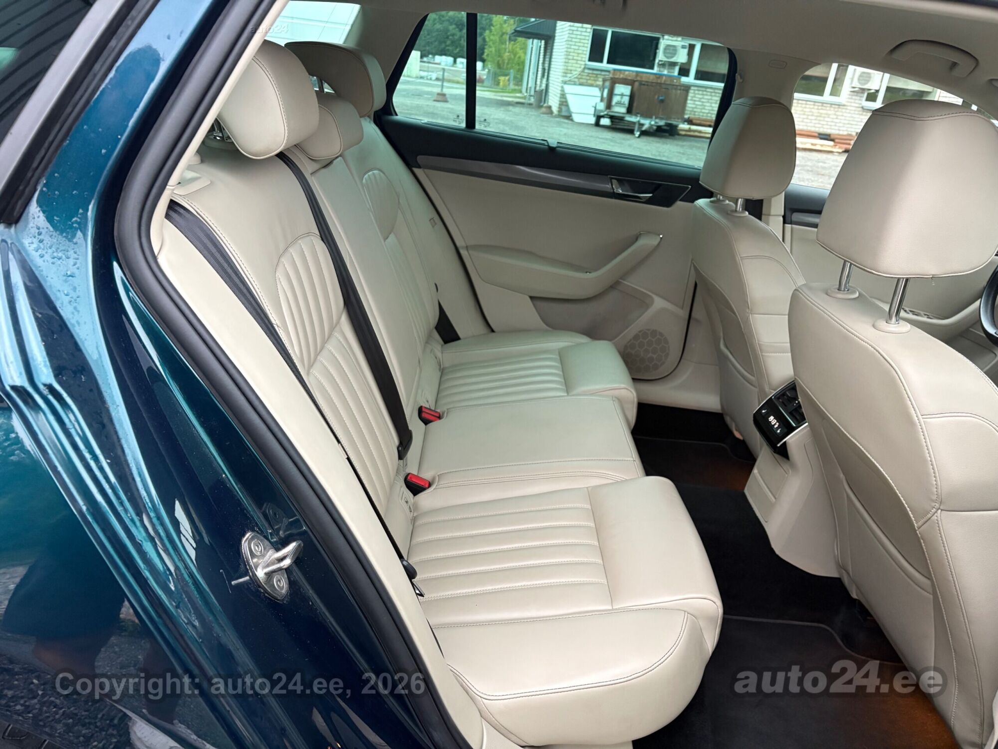 Škoda Superb - 12