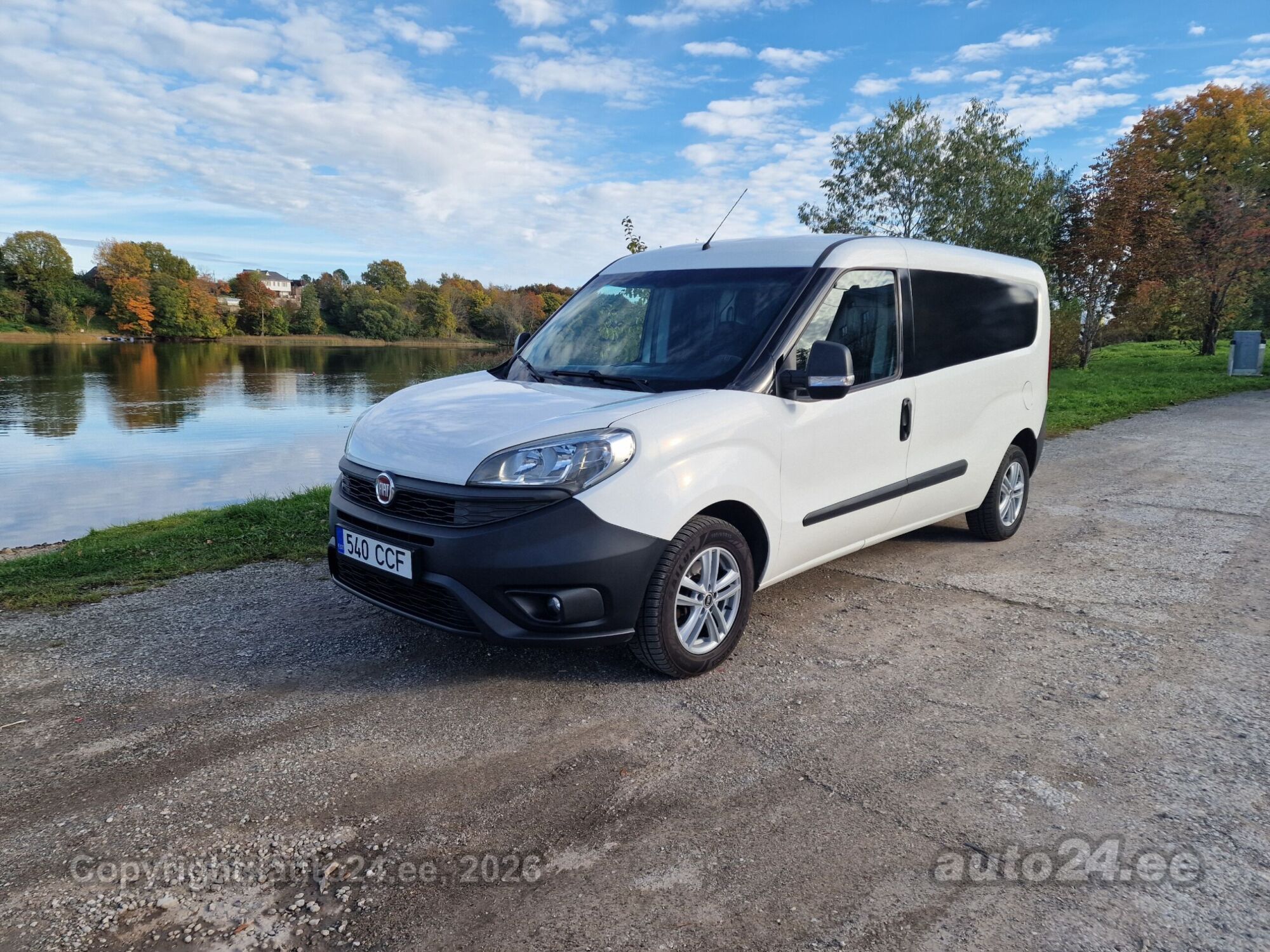 Fiat Doblo 2015 — rear view
