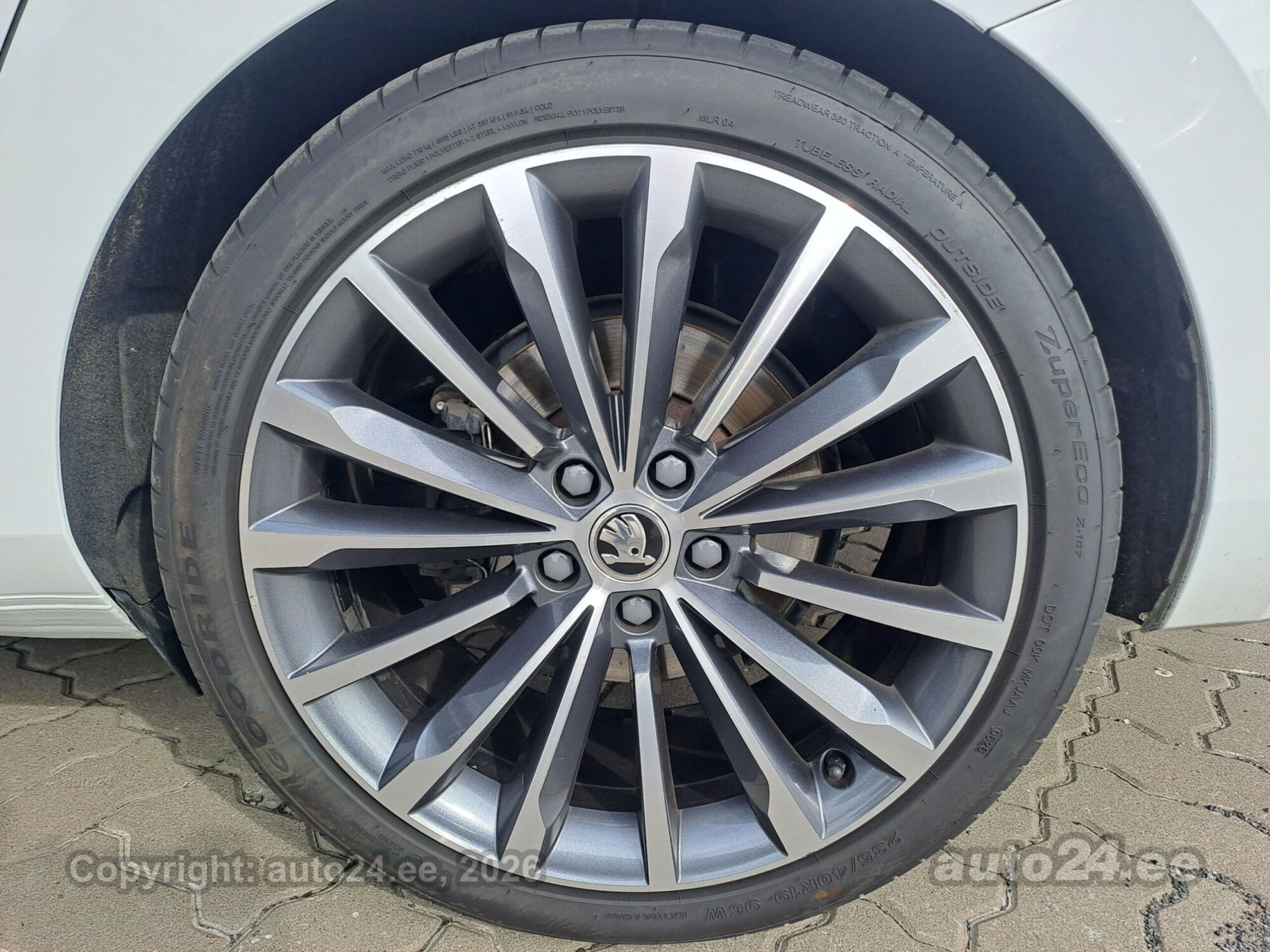 Škoda Superb - 9
