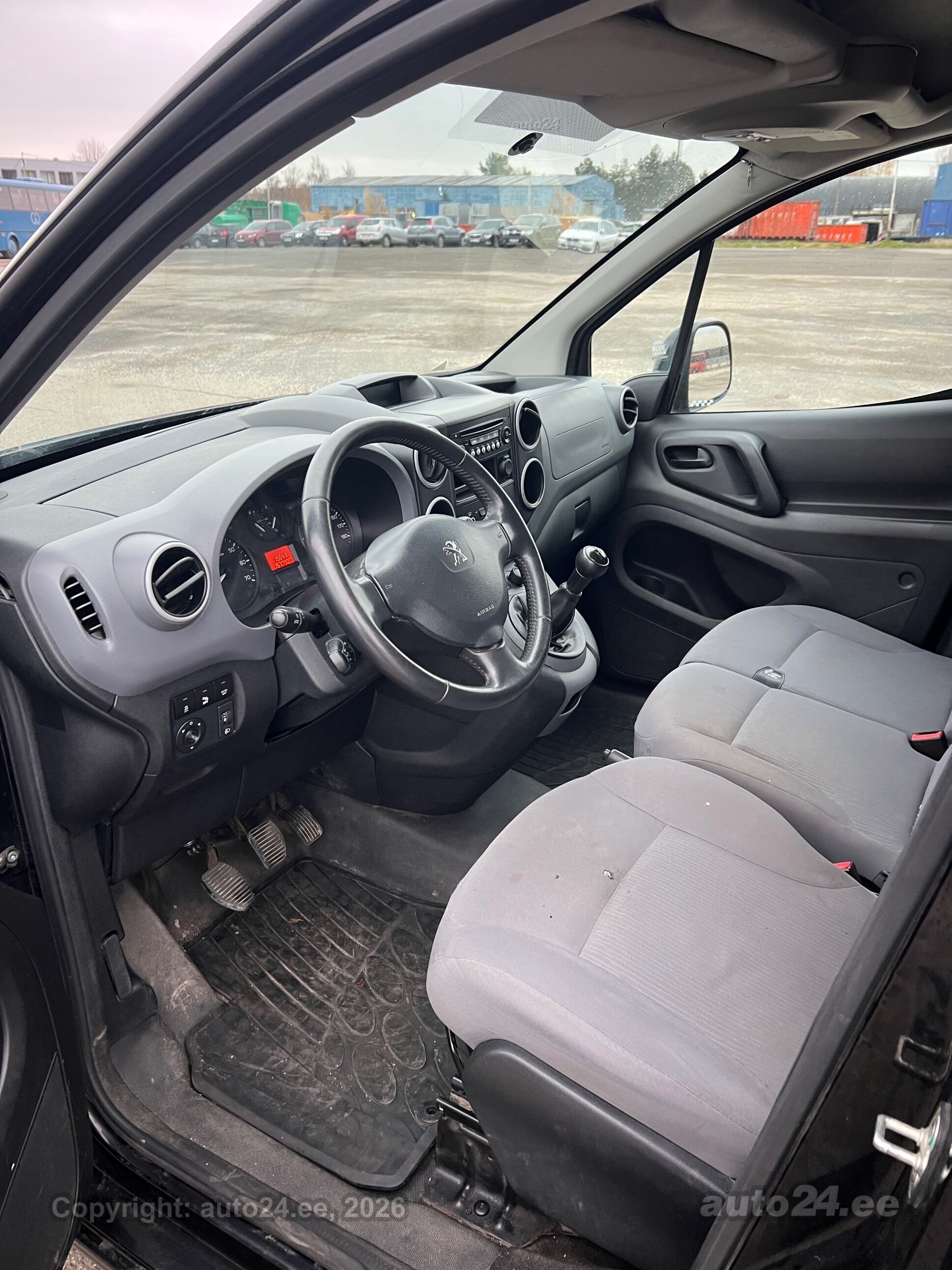 Peugeot Partner 2015 — photo 7