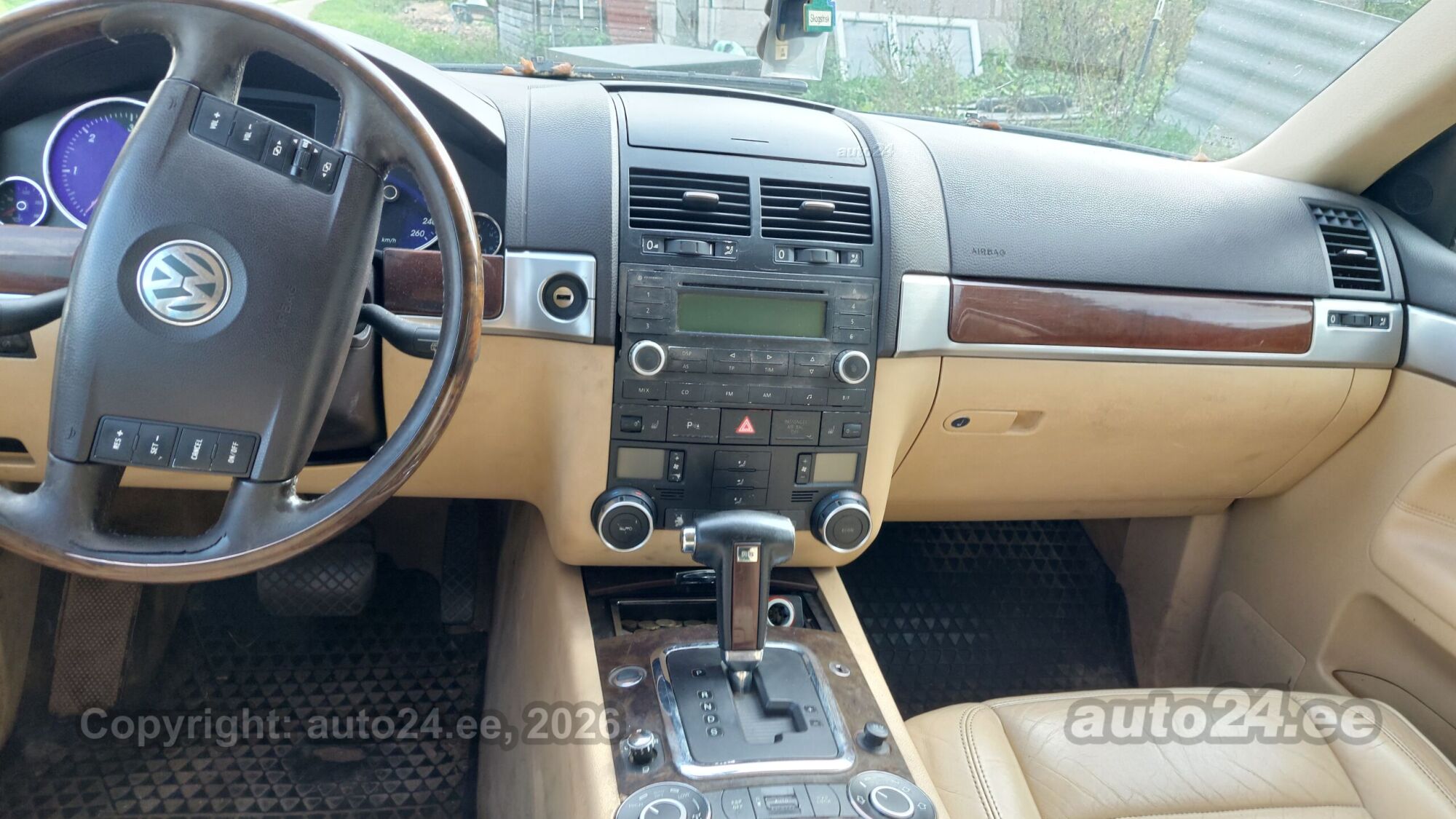 Volkswagen Touareg - 5