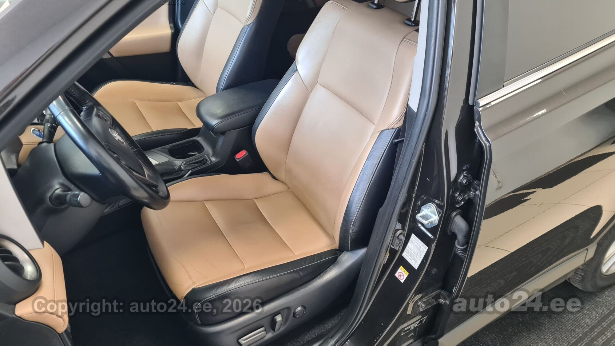 Toyota RAV4 - 5