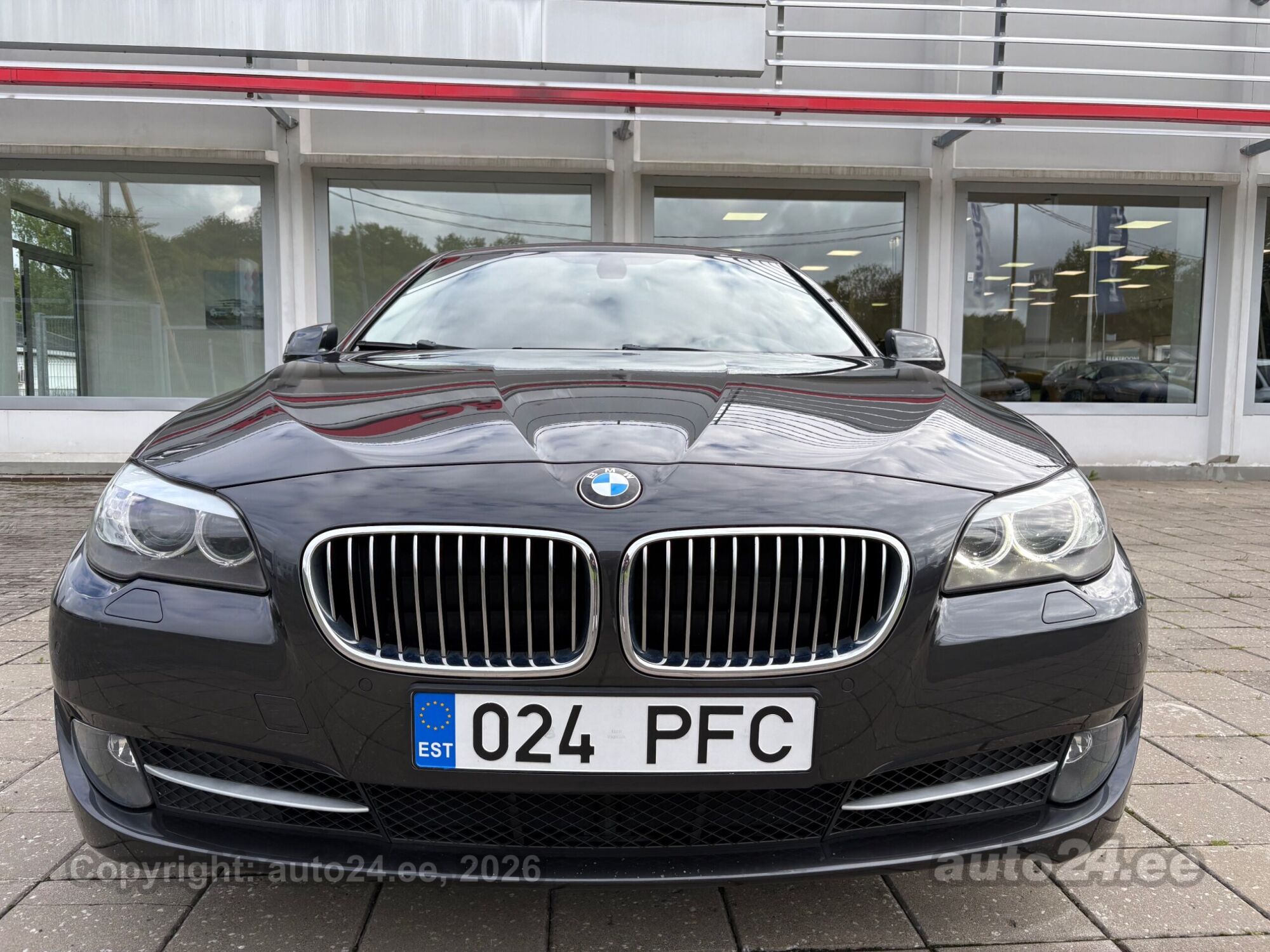 BMW 523