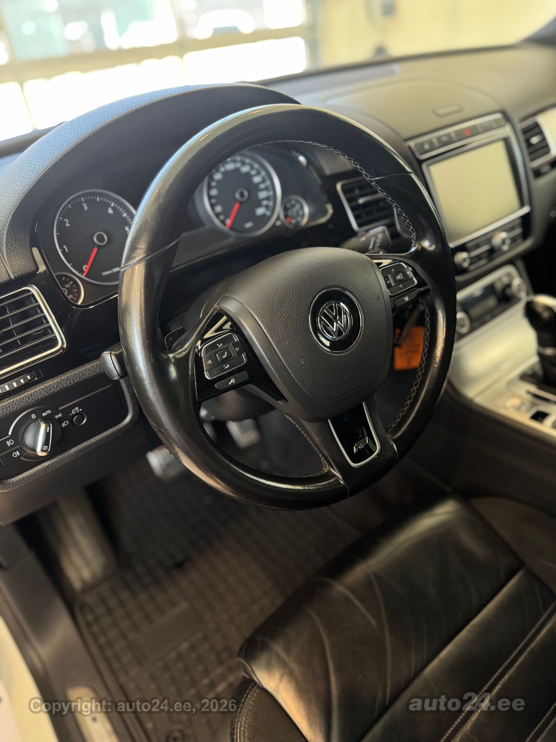 Volkswagen Touareg R-Line 3.0 TDI 193kW 2016, photo 7/10