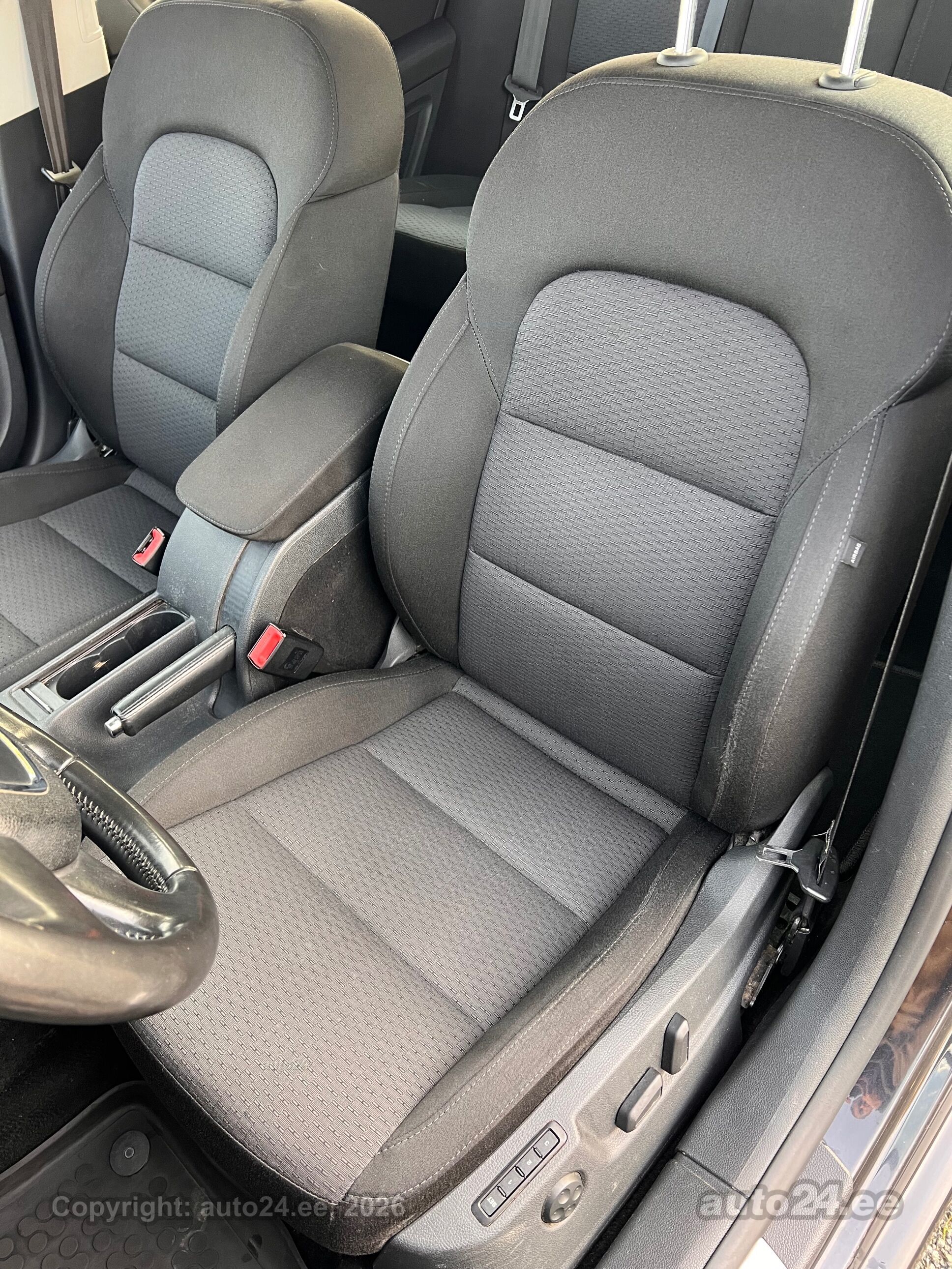Skoda Superb 2013 — photo 9