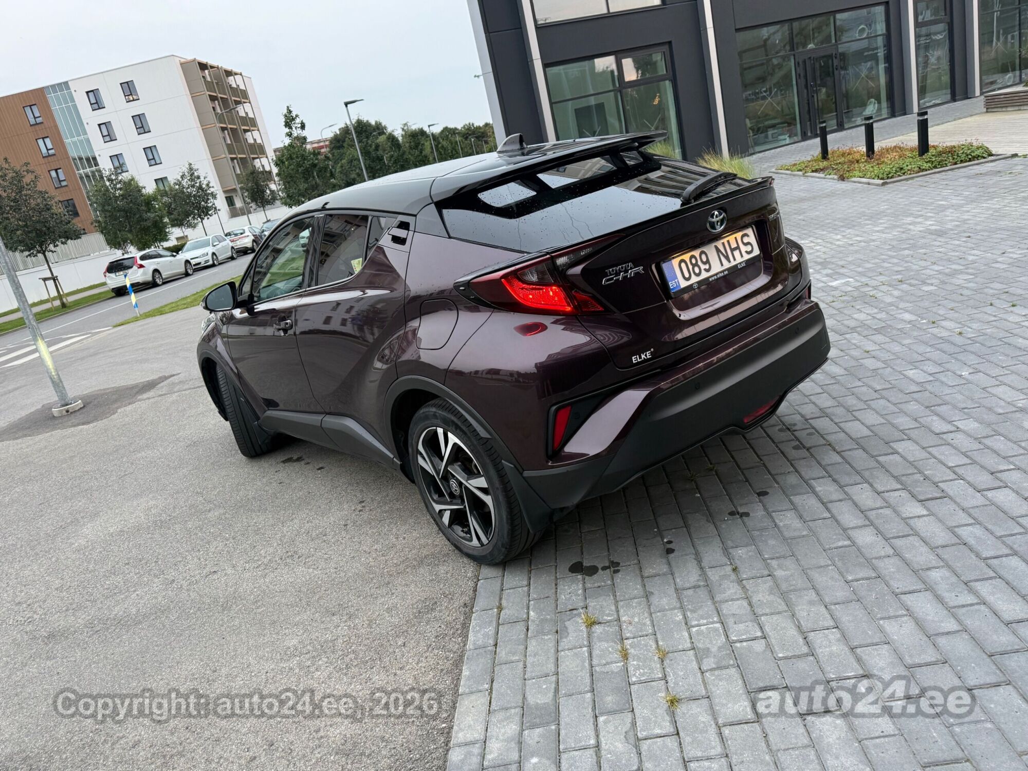Toyota C-HR Style plus 1.8 72kW 2022, photo 2/8