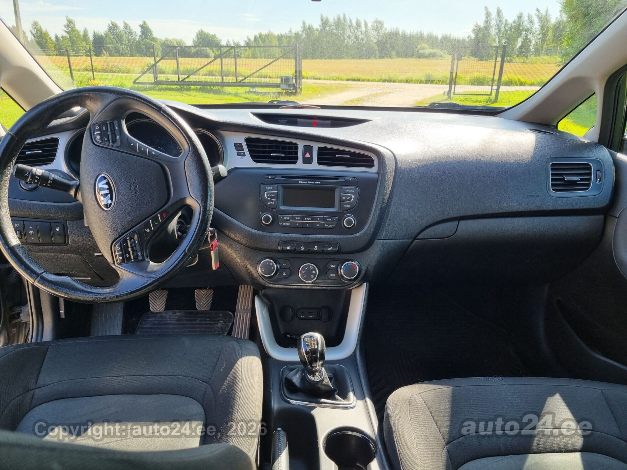 Kia Ceed 1.4 73kW 2015, photo 4/6
