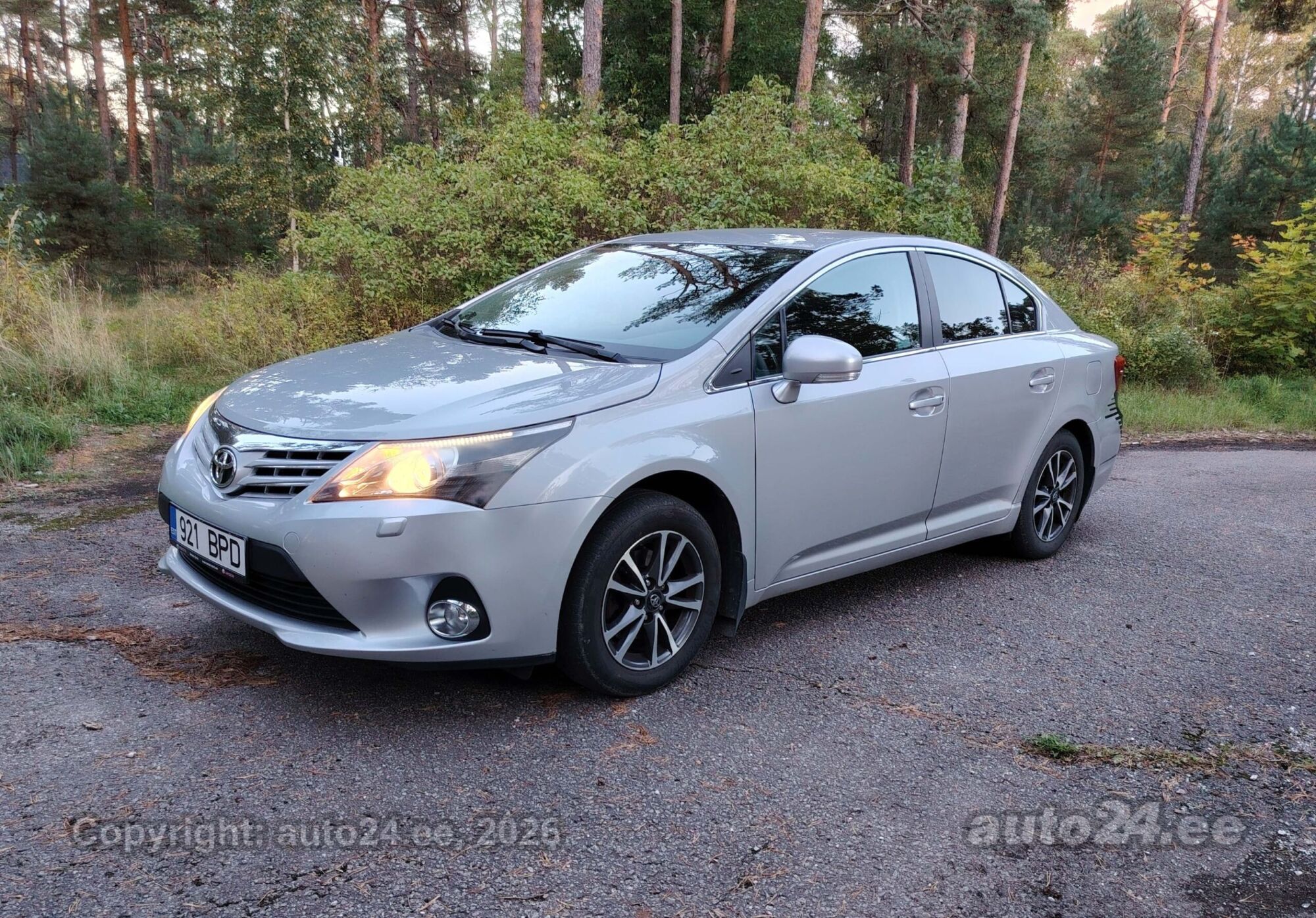 Toyota Avensis - 8
