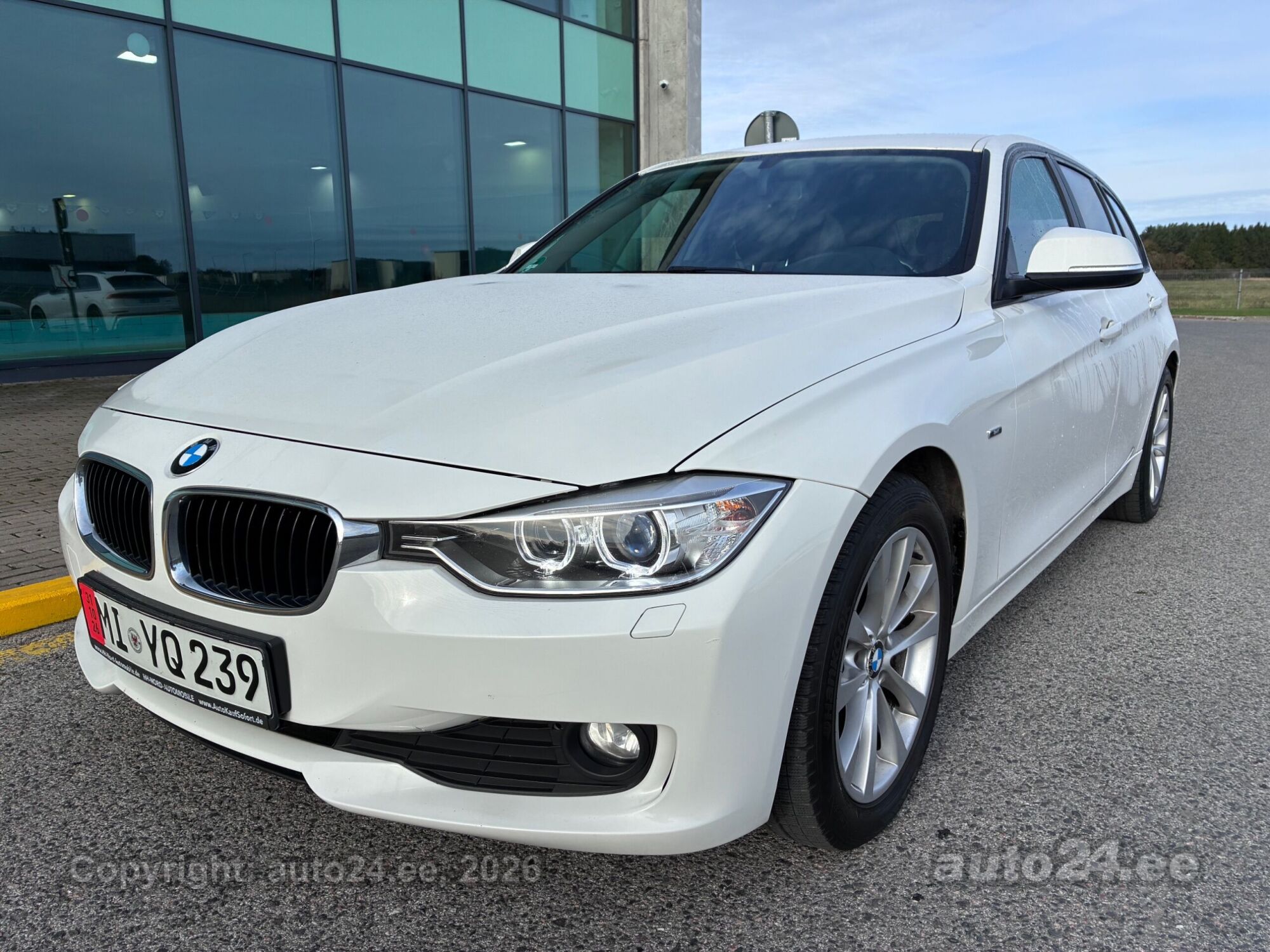 BMW 3 Series 2013 — photo 20