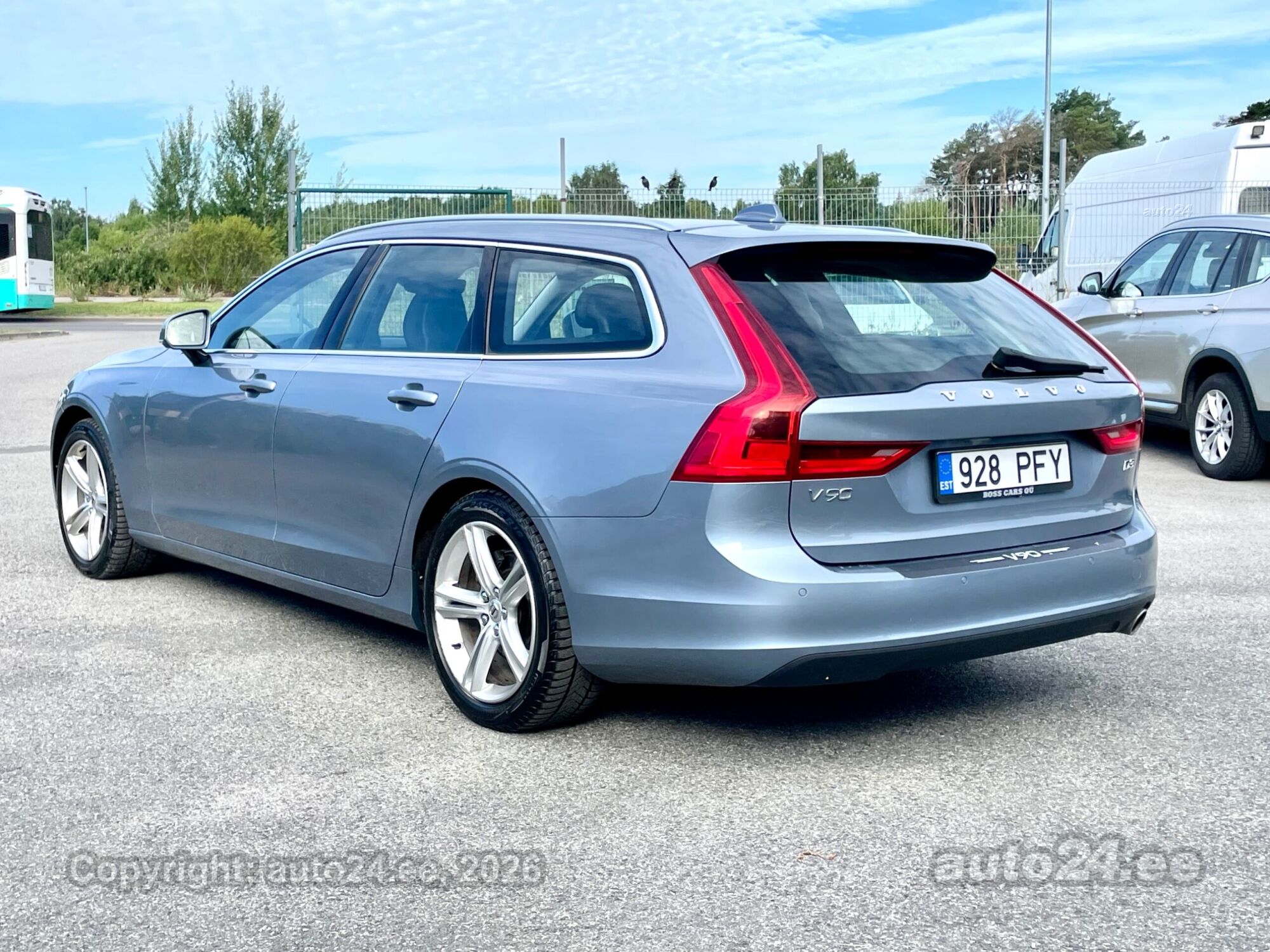 Volvo V90 Momentum PRO 2.0 D3 110kW 2018, photo 3/10