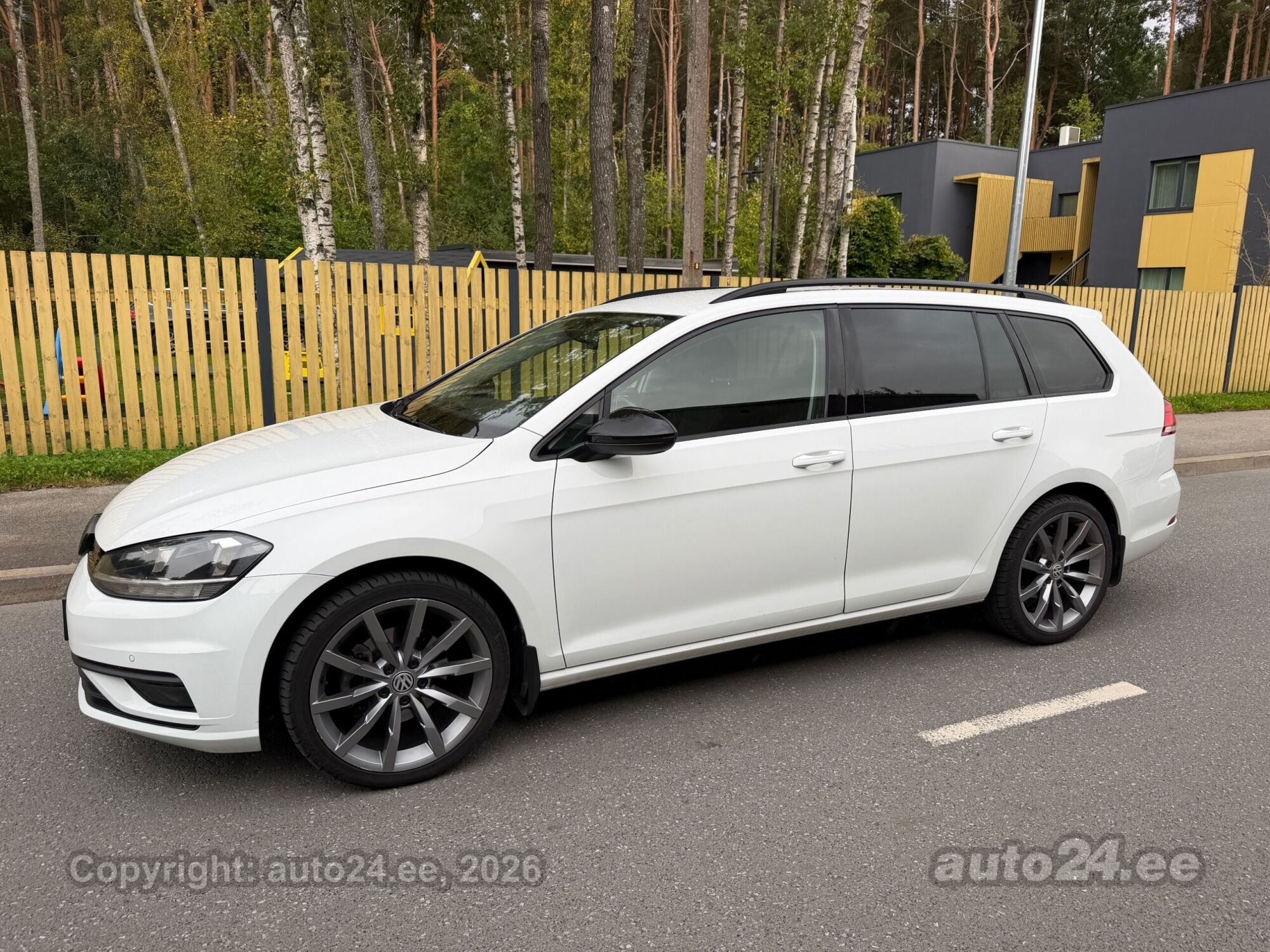 Volkswagen Golf - 4