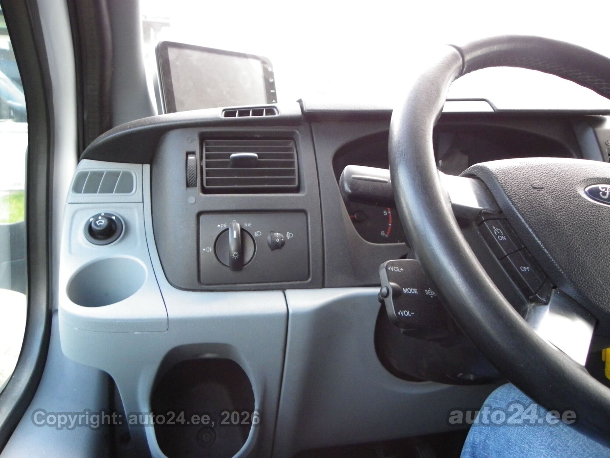 Ford Transit 2011 — фото 10