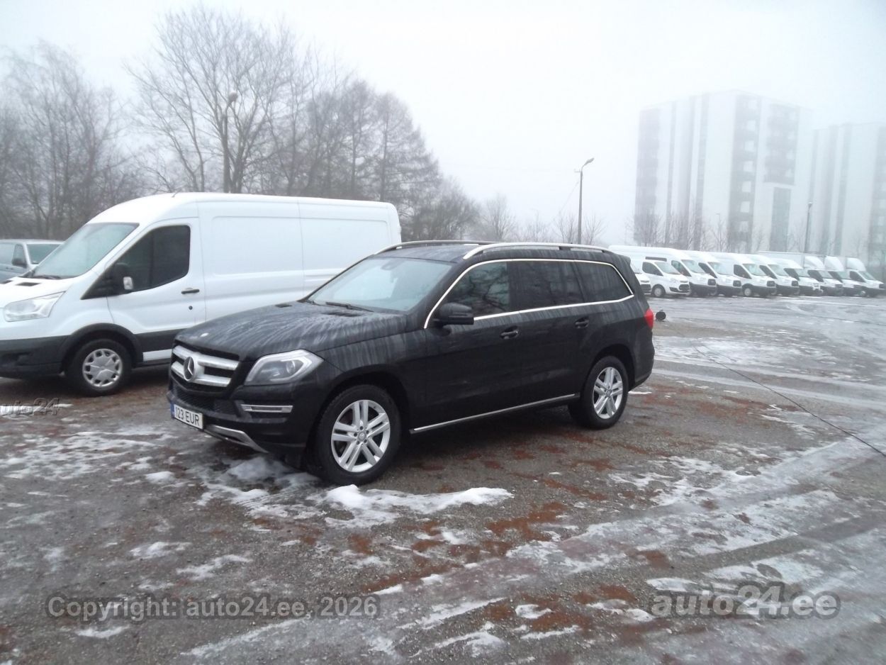 Mercedes-Benz GL-sarja GL 350 3.0 228kW 2013, kuva 3/10