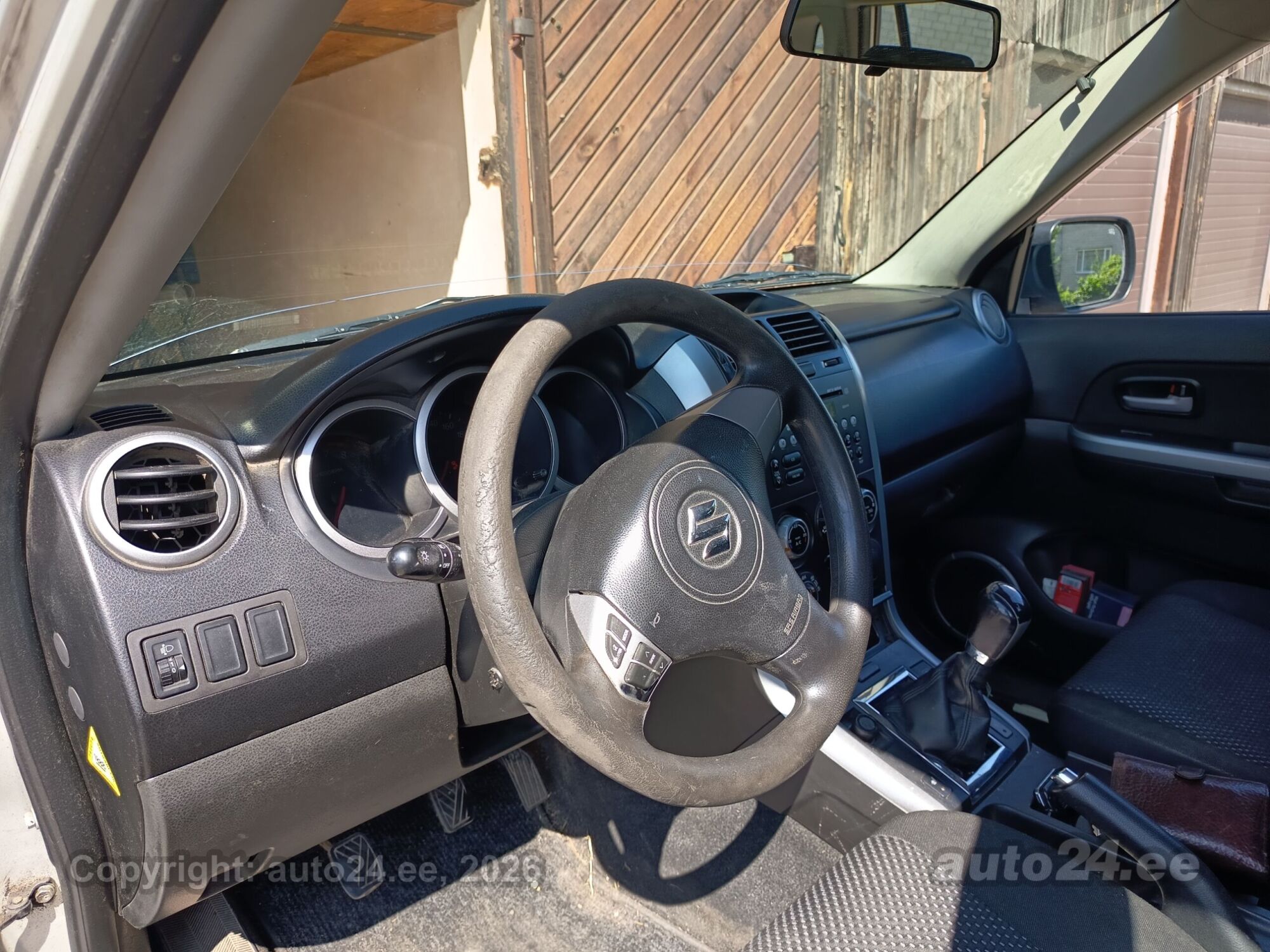 Suzuki Grand Vitara 2.0 103kW 2007, kuva 5/10