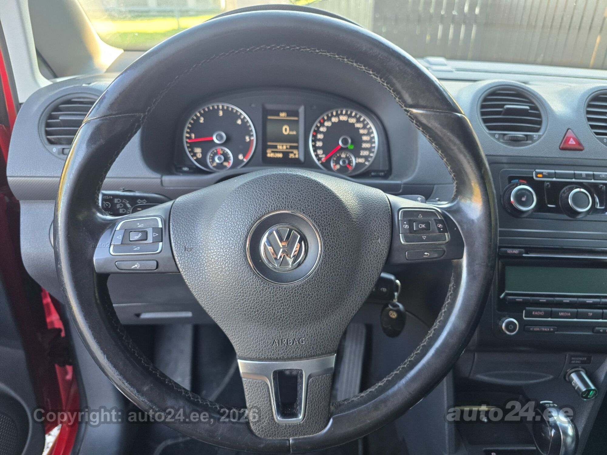 Volkswagen Caddy 2011 — photo 10